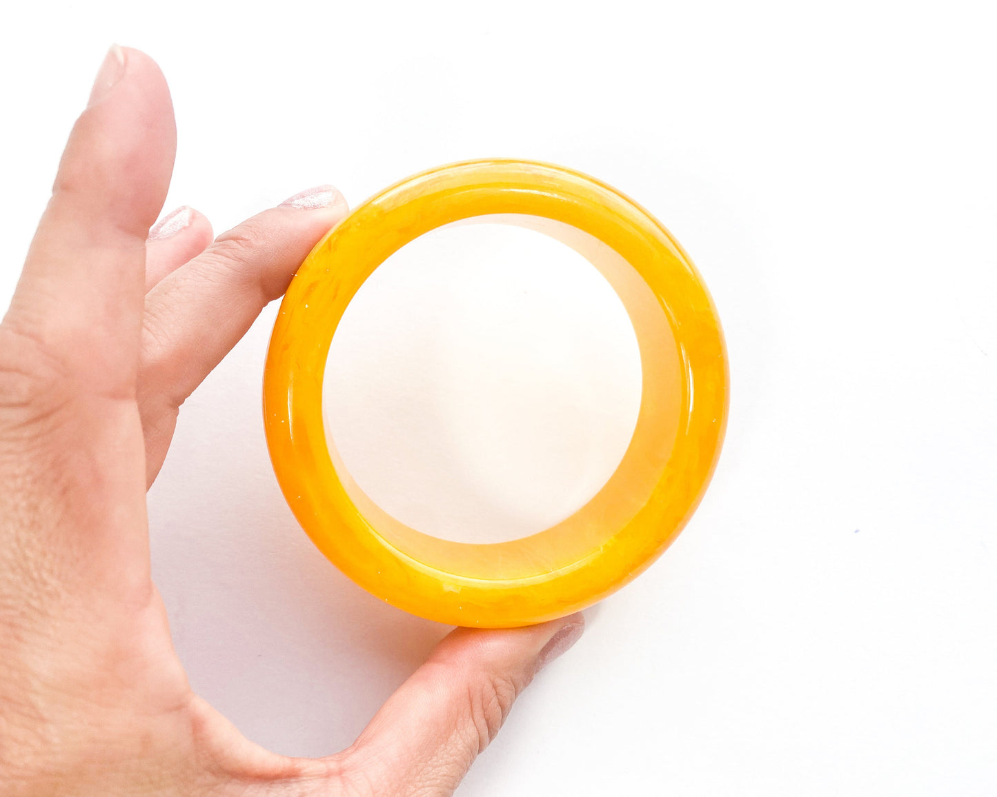 1940s Yellow Bakelite Bangle | Gold & White Stripe Bracelet