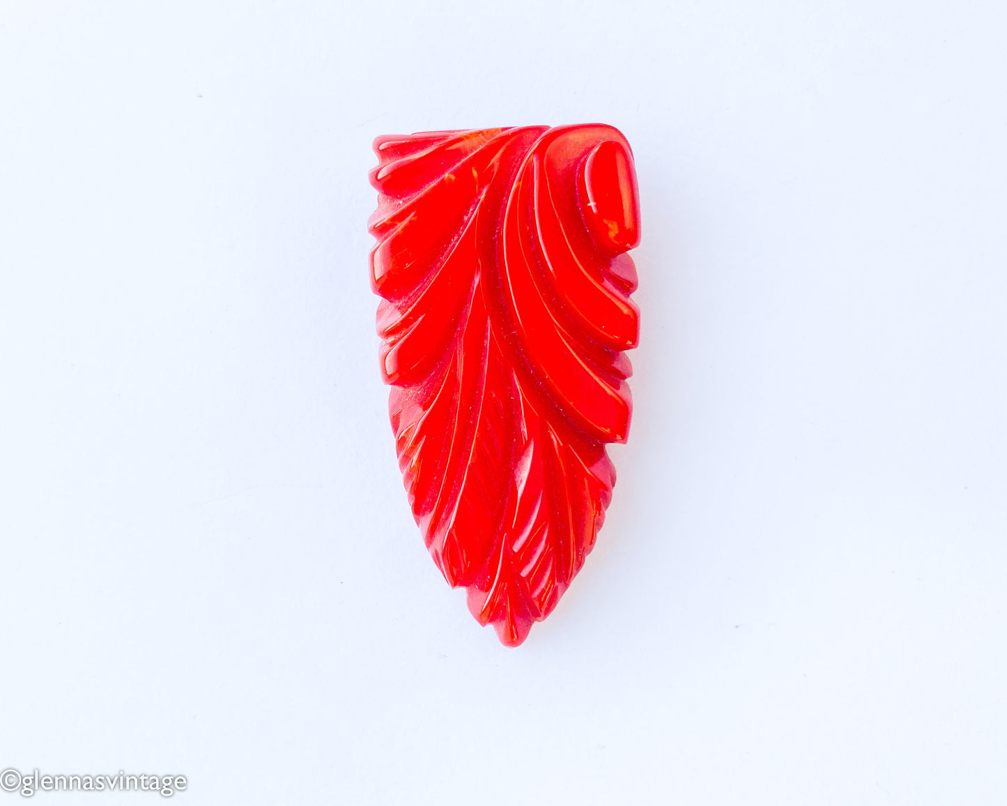 Vintage 1940s Red Carved Bakelite Dress Clip | Leaf Brooch
