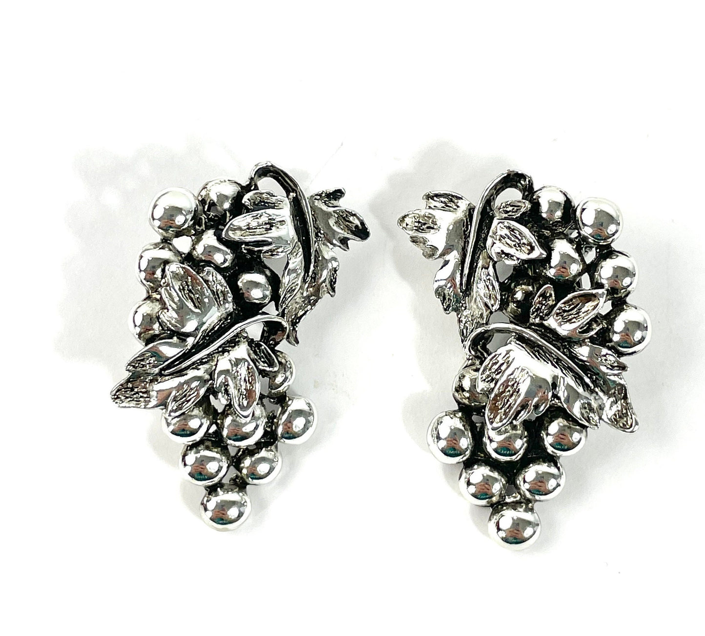 Alice Caviness | 1950s Silver Grapes Earrings | 50s Silver Grape Clip Earrings