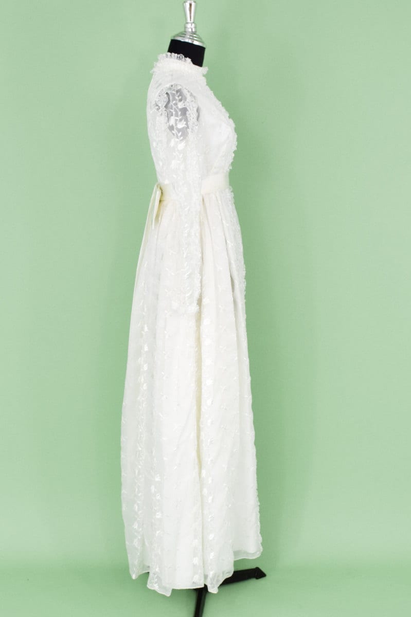 1960s White Lace Bridal Gown, Wedding Dress, Small