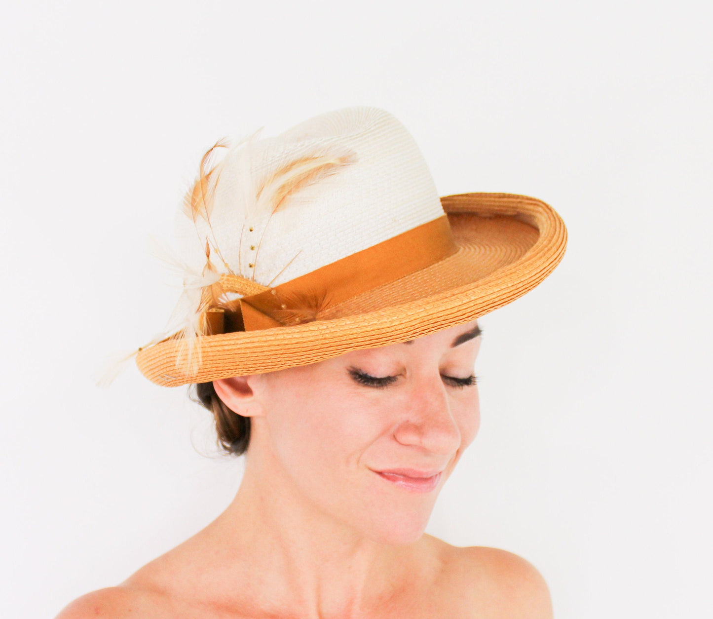 1970s Creme & Tan Woven Hat | Raffia Hat