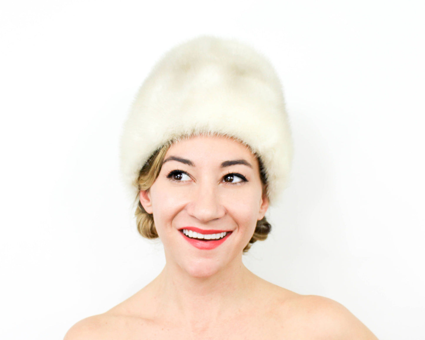 1960s White Mink Pillbox Winter Hat