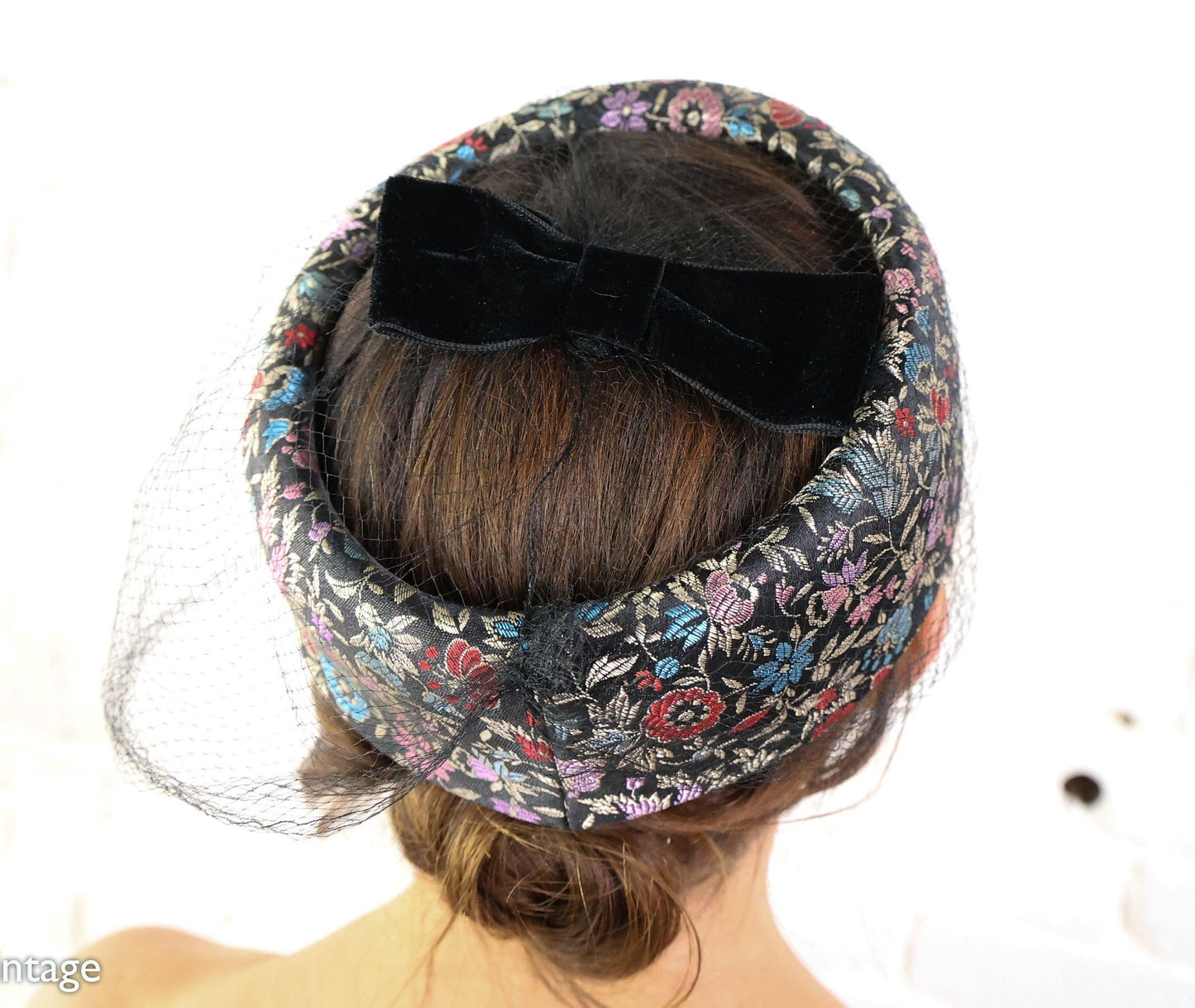 1950s Colorful Black Ring Hat
