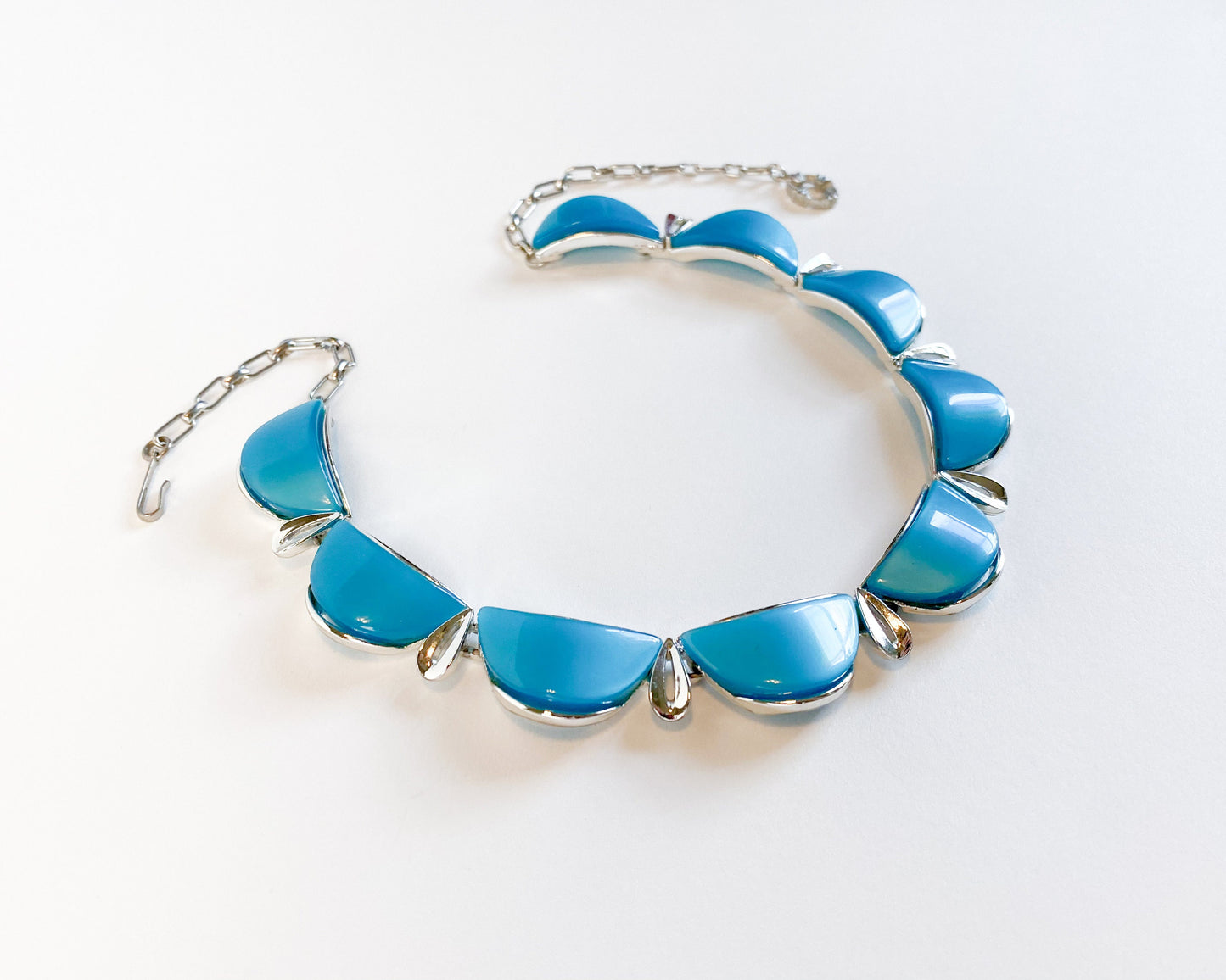 1960s Blue Lucite Necklace | 60s Blue Plastic Necklace | STAR