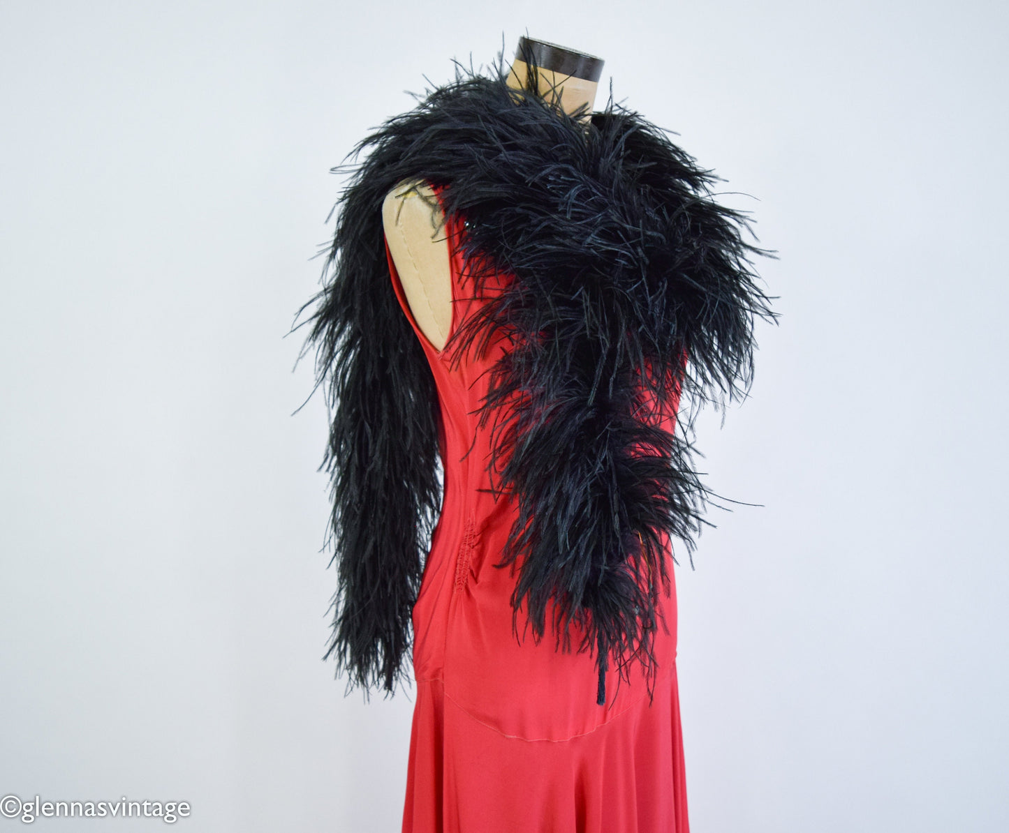 1900s Black Ostrich Feather Boa Stole | Edwardian Era Ostrich Scarf