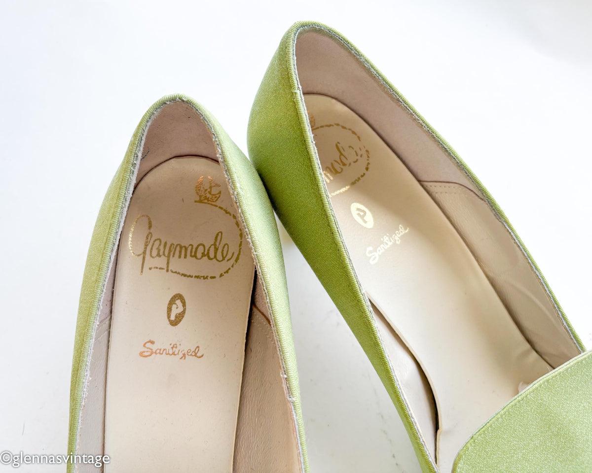 1960s Mod  Lime Green Linen Low Heel Shoes, Size 8B