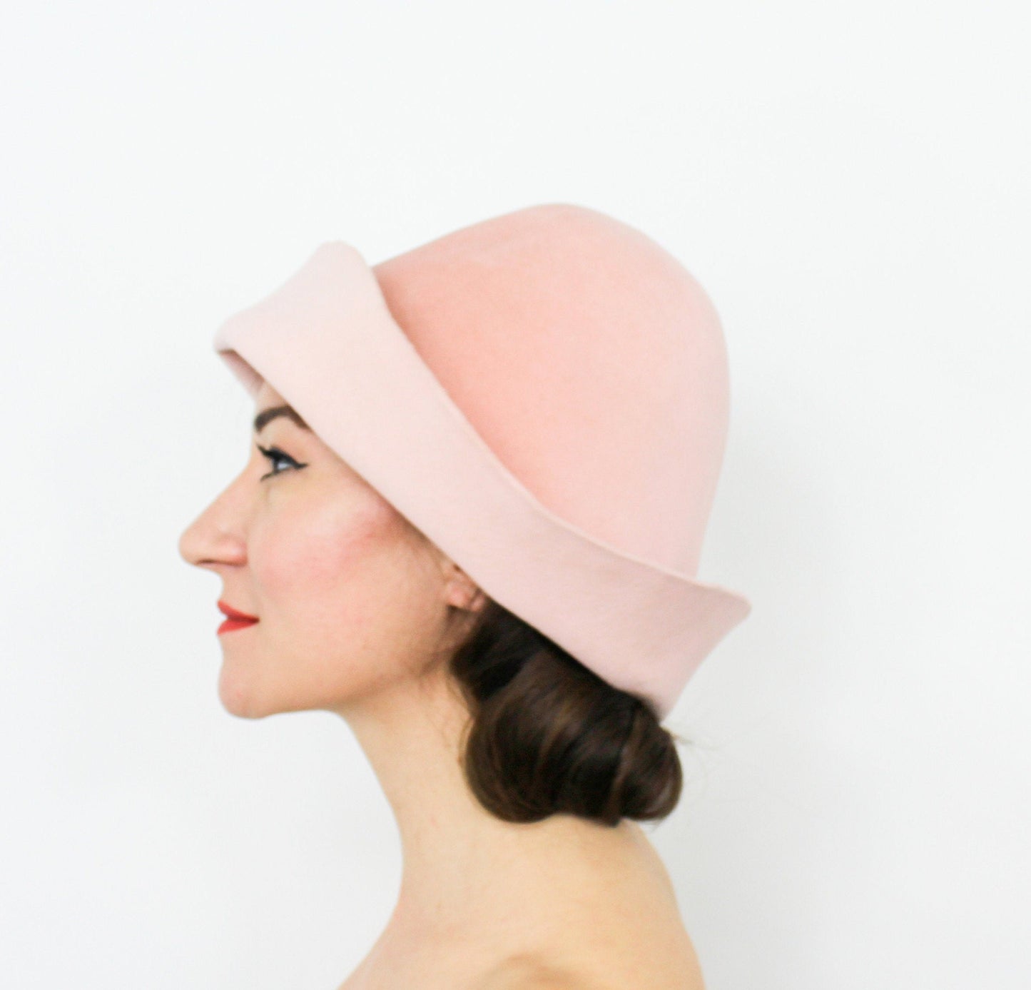 1980s Pink Wool Felt Cloche Hat