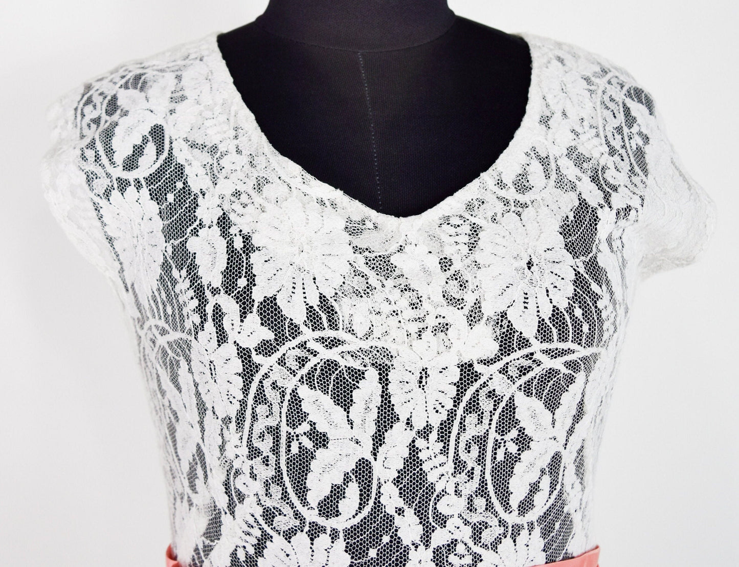 1930s White Lace Gown & Gloves, Garden Party Dress, Extra Small
