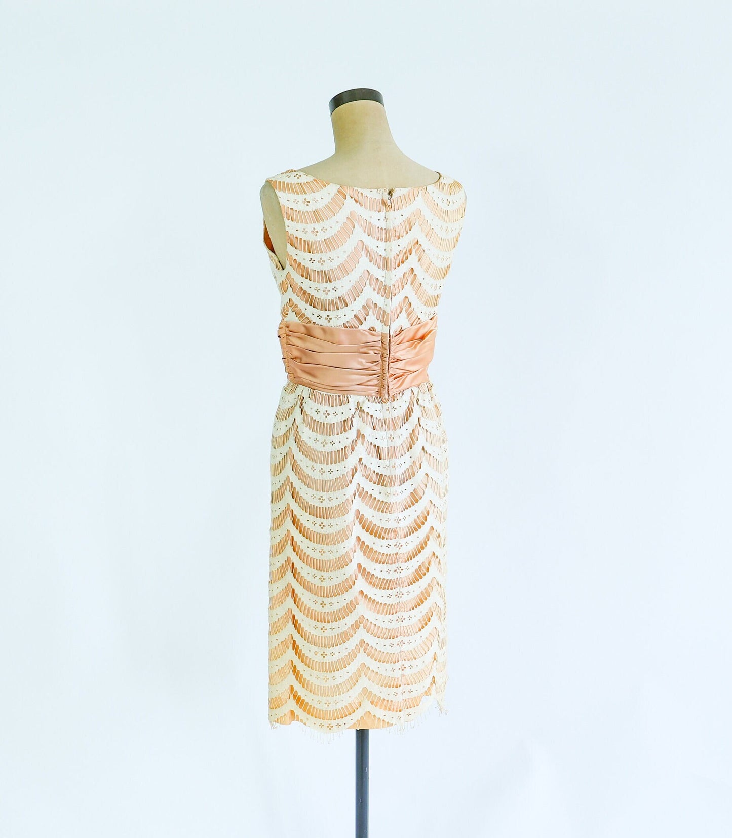 1950s Apricot & White Lace Sheath Dress, Small