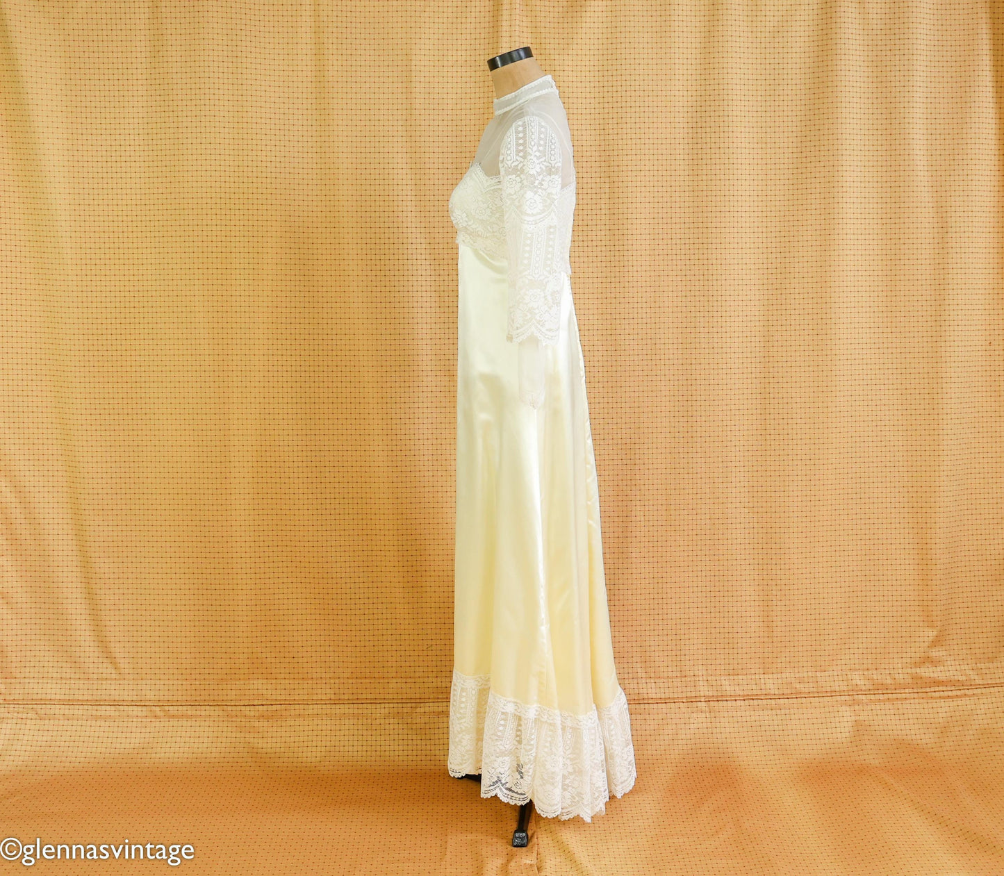1970s Edwardian Style Wedding Gown in Candlelight Satin Lace, Small