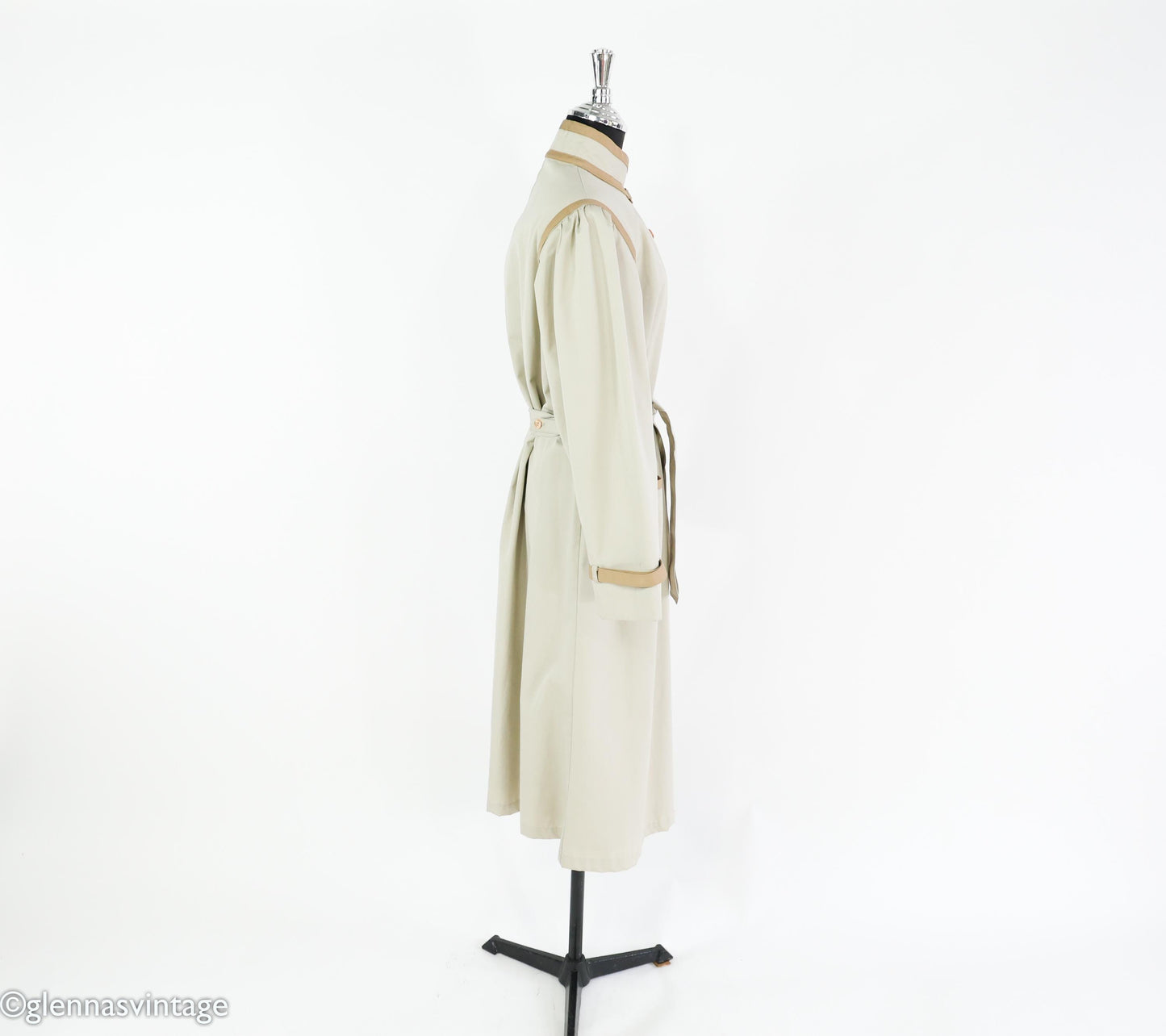 1970s Khaki Beige Trench Coat, 46" Bust