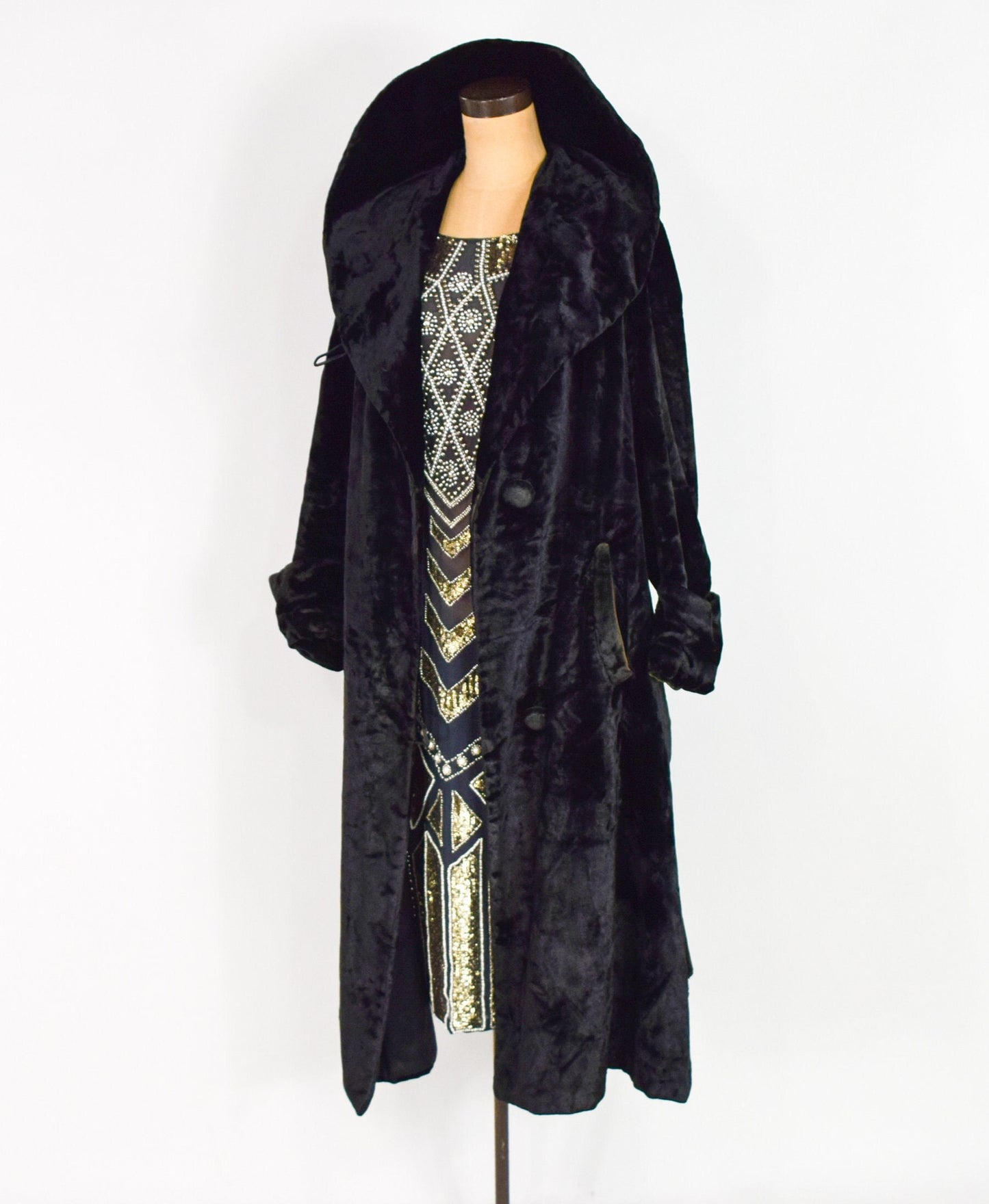1900s Black Cotton Velvet Downton Abbey Coat with Portrait Collar, Large