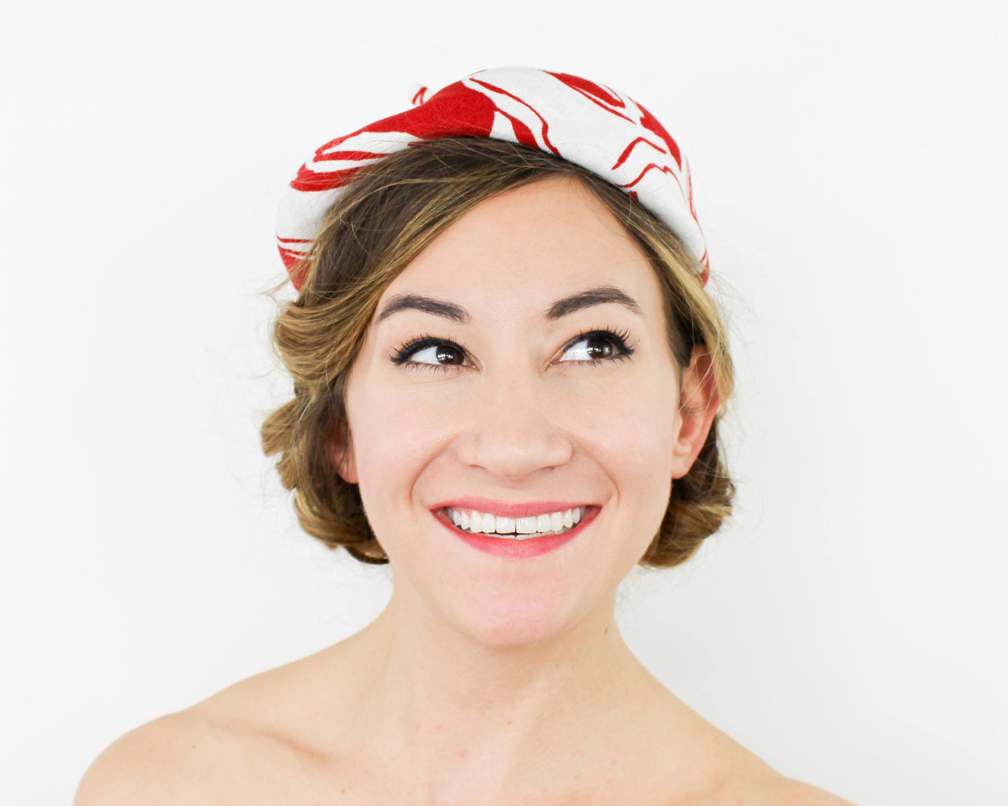 1950s Red & White Linen Beret, Saks Fifth Avenue Hat