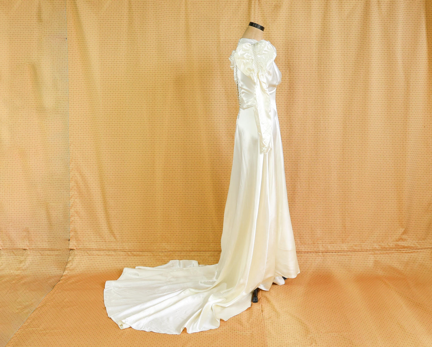 1930s Ivory Satin Long Wedding Dress with Heart Sleeves, Extra Small