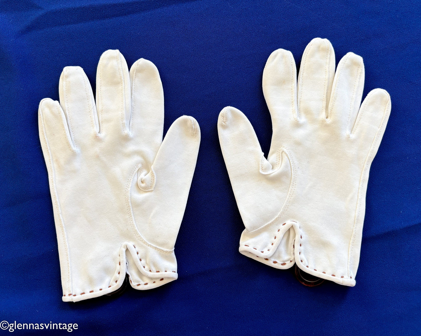 1950s Creme Cotton Gloves, Medium