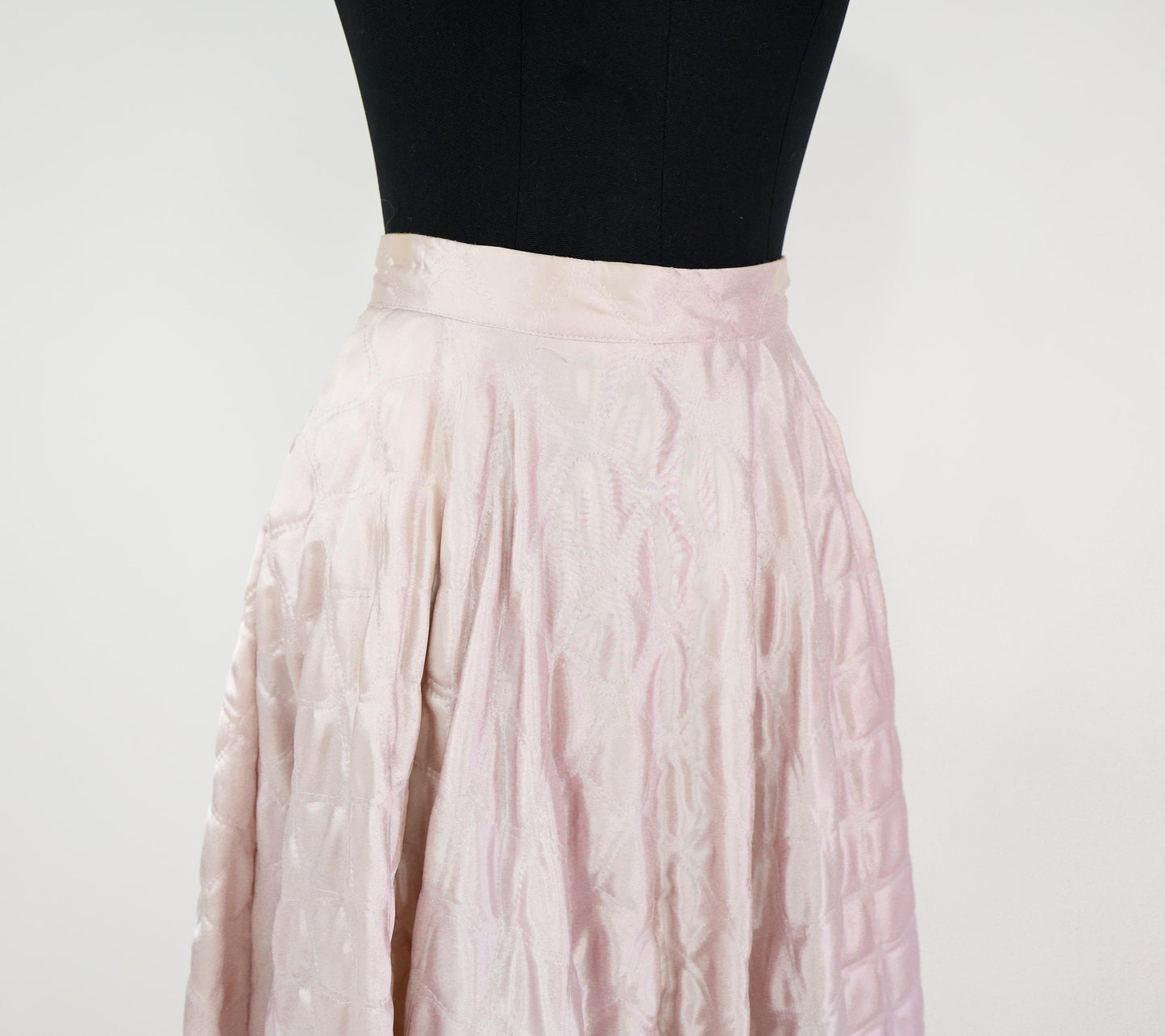 1950s Pale Pink Quilted Circle Skirt, Small