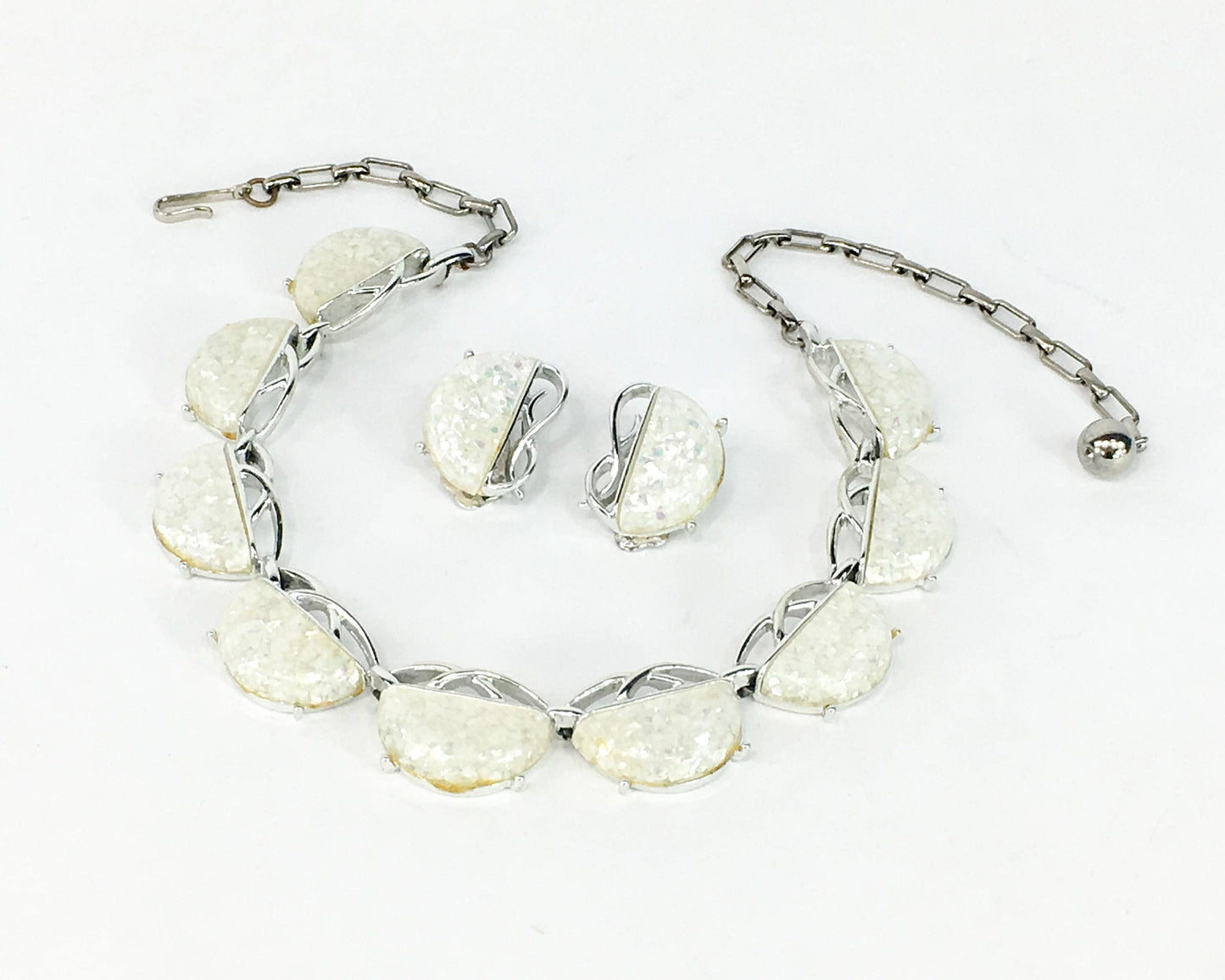 Coro | 1960s White Lucite Necklace Set | 60s White Plastic Necklace &  Earrings | Coro