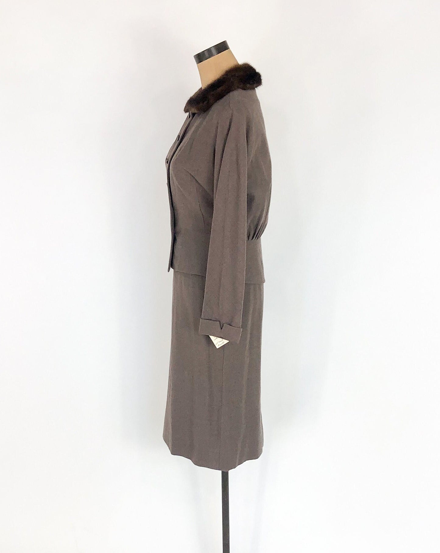 1940s Brown Wool Suit | 40s Brown Suit & Mink Collar | Medium