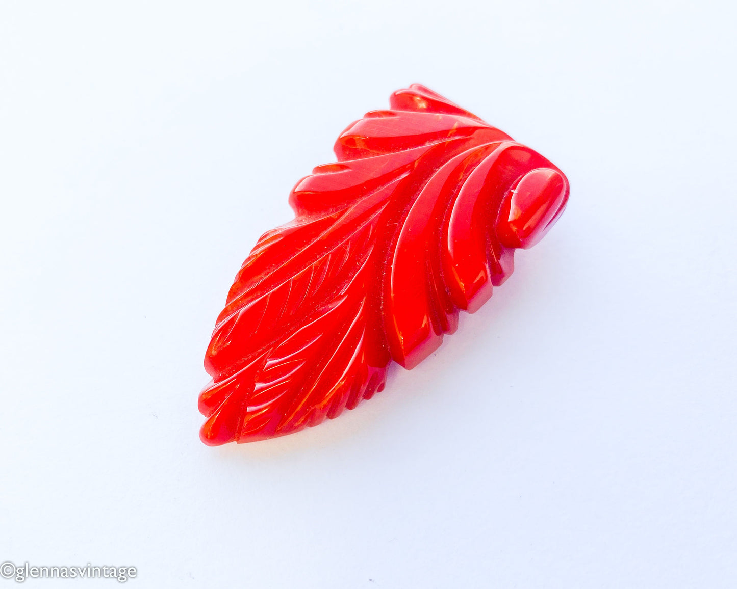 1940s Red Bakelite Dress Clip | 40s Red Carved Bakelite Coat Clip