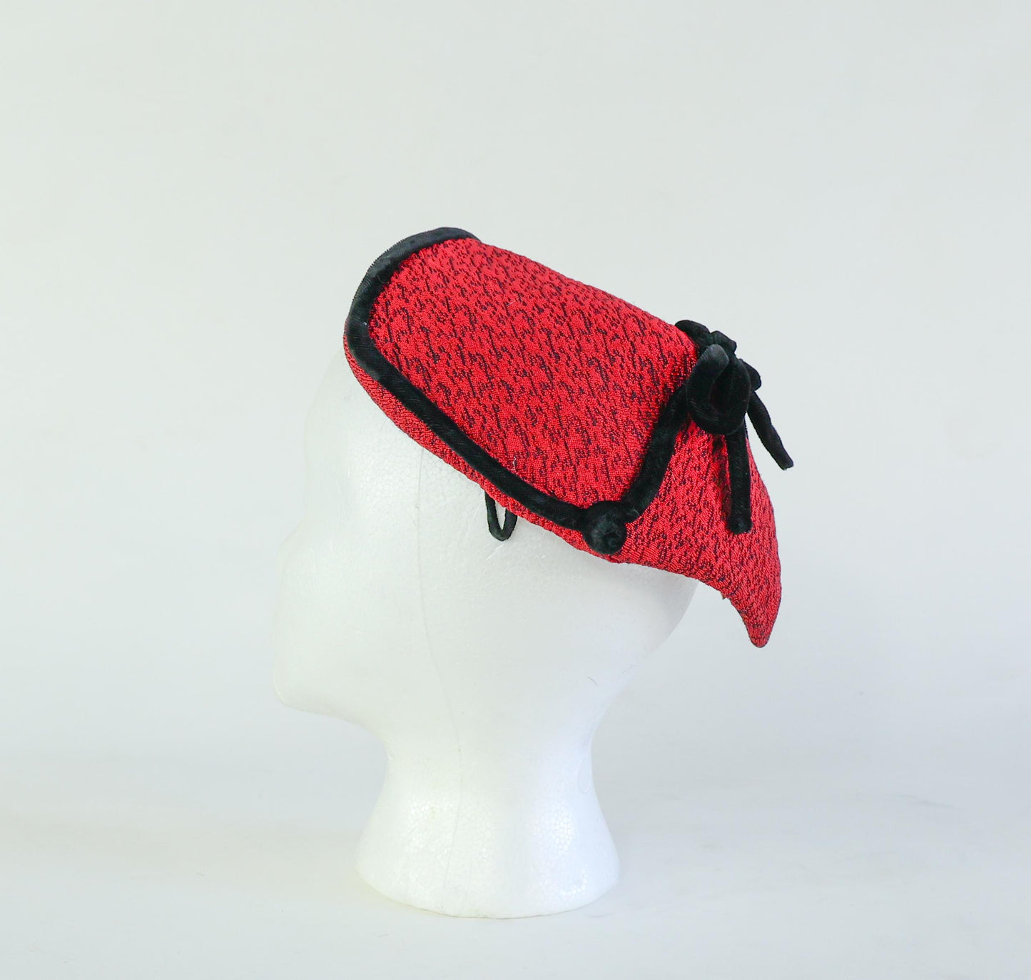 1940s Vintage Red Knit Fascinator, Red Saucer Hat with Black Velvet Tie