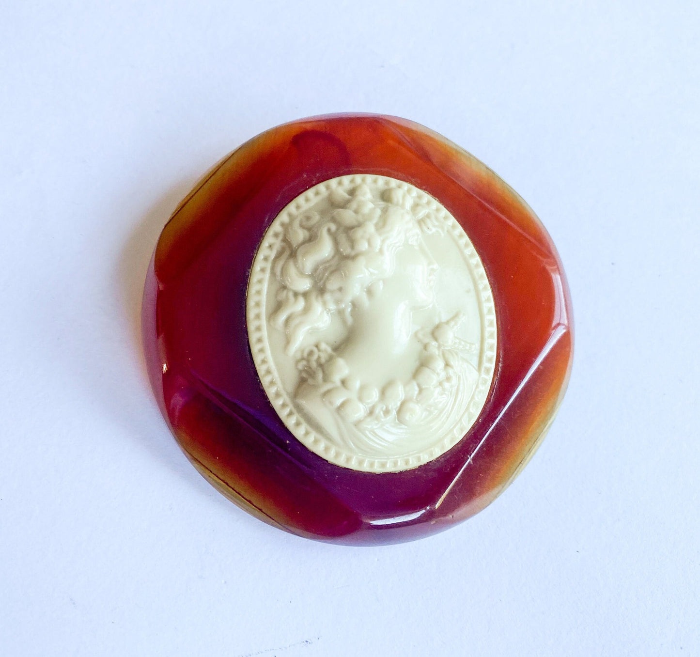 1930s Celluloid Cameo Brooch | Root Beer Bakelite Pin