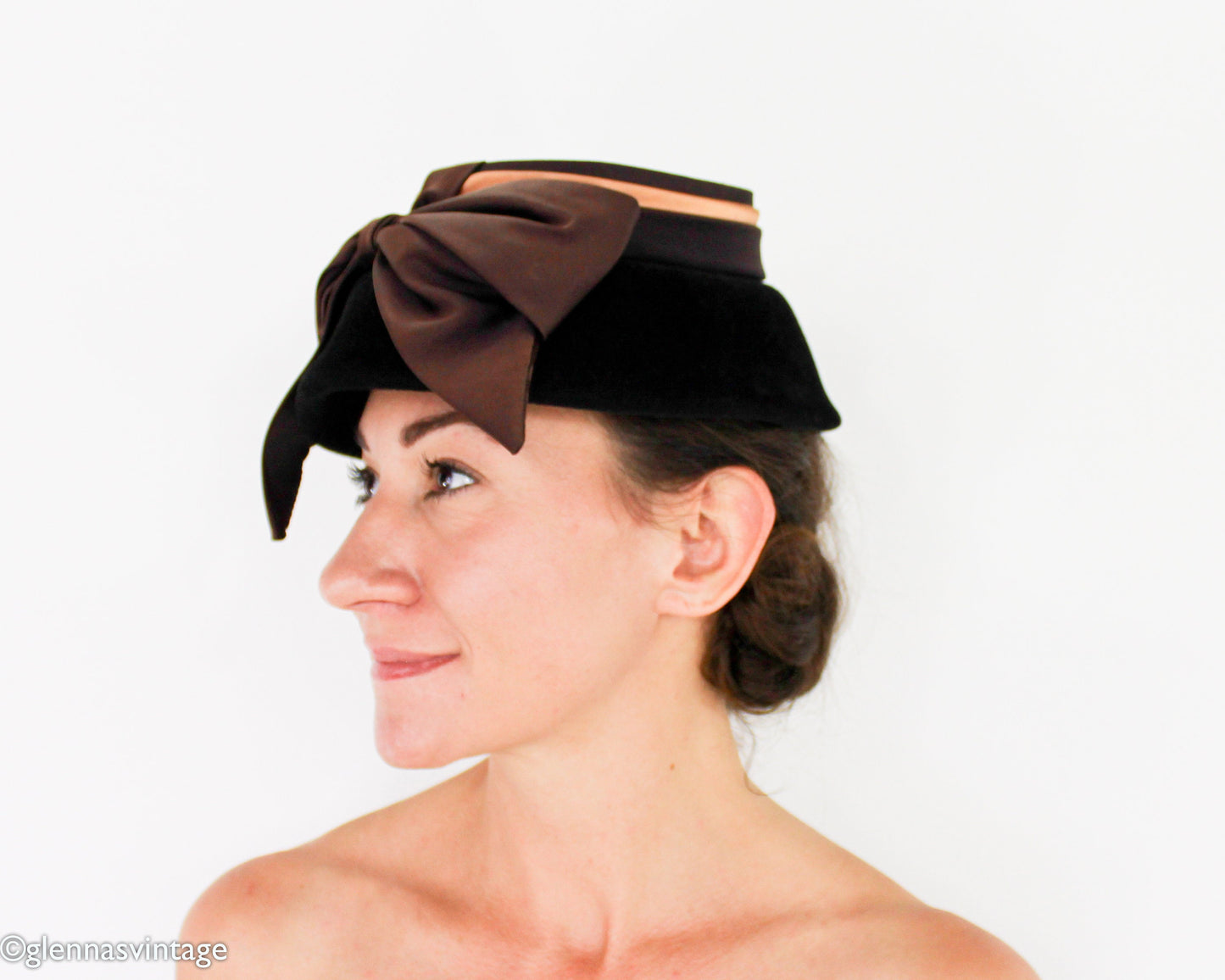 1950s Black Wool Felt Hat with Brown Satin Bow