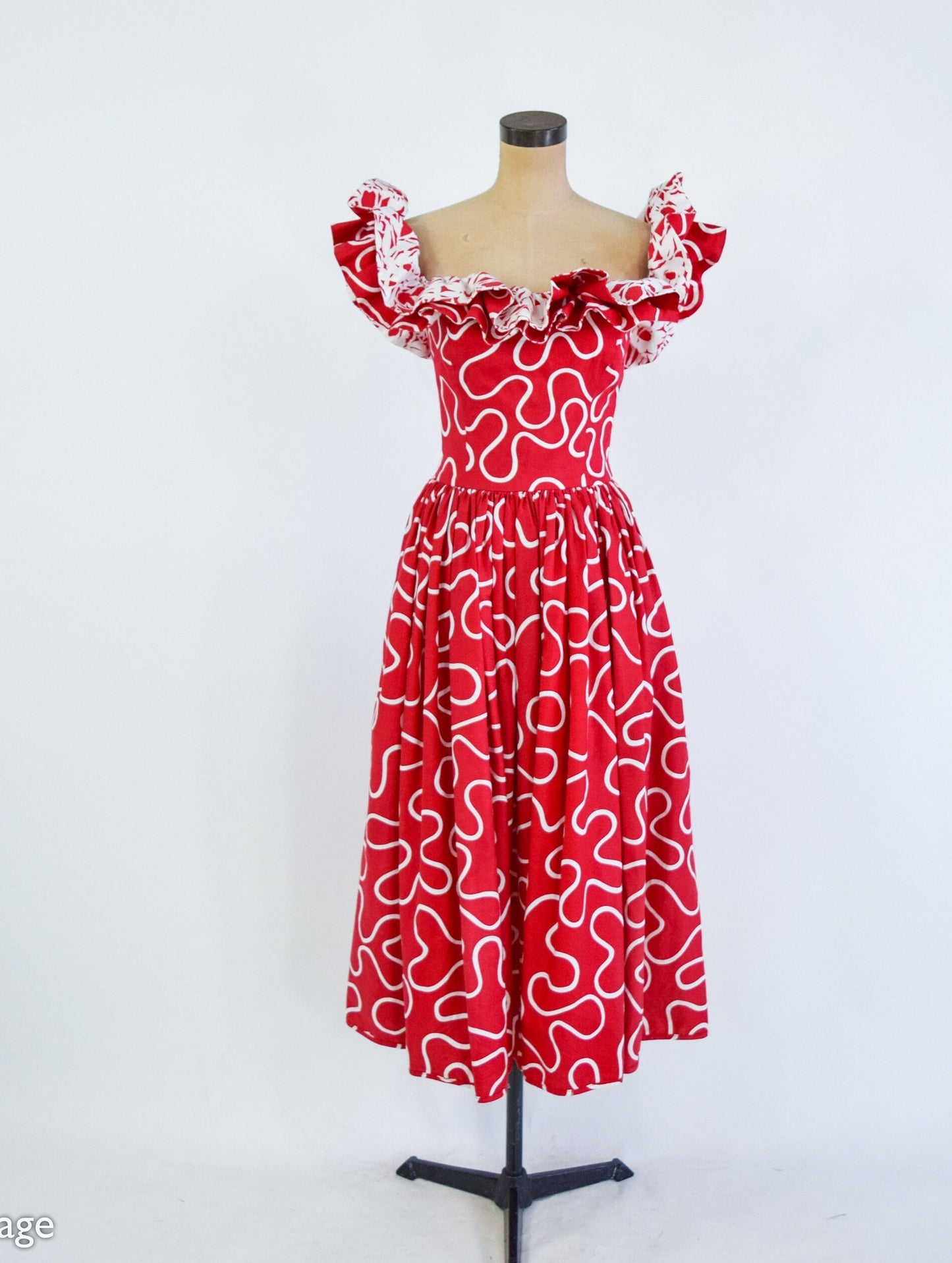 1980s Red White Off Shoulder Dress | 80s Red Ruffle Cotton Party Dress | Barboglio-Christina-Jan | Medium