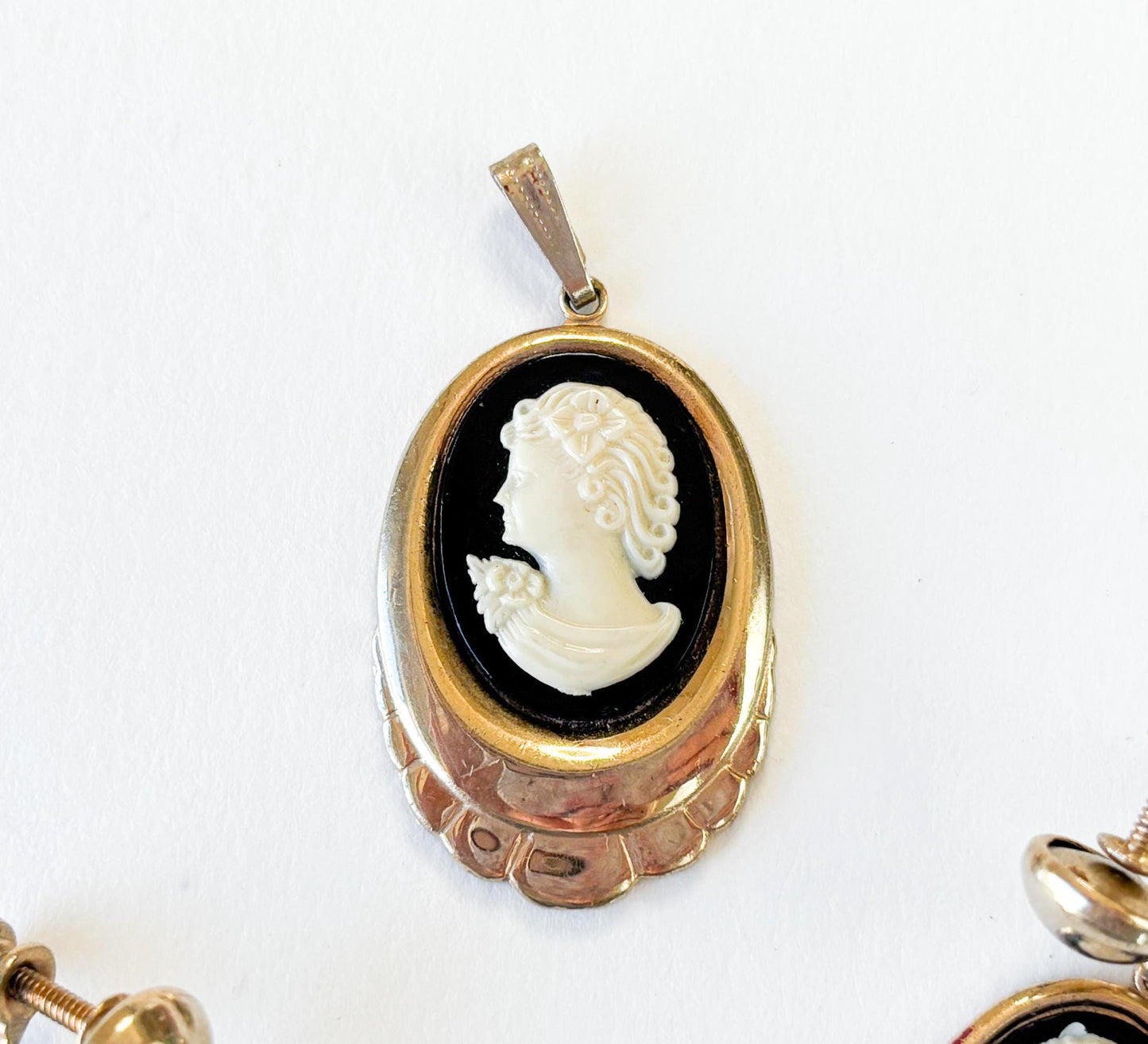 1950s Black & White Lucite Cameo Jewelry Set with Pendant & Earrings