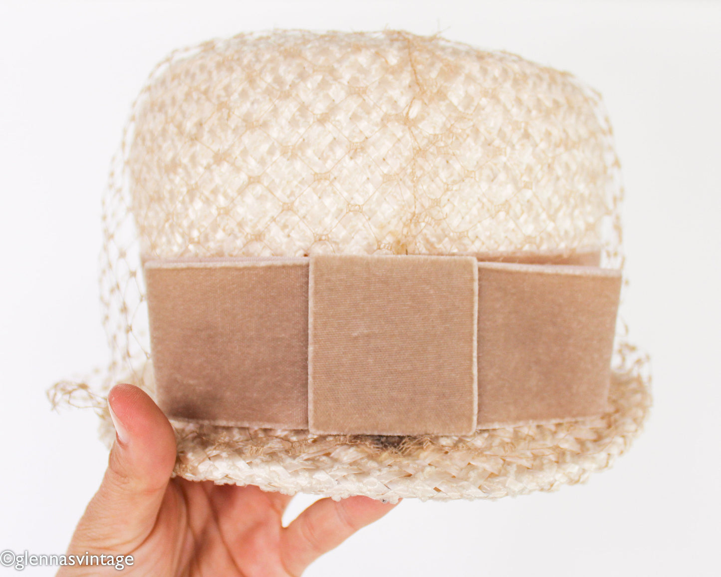 1960s Beige Raffia Woven Hat