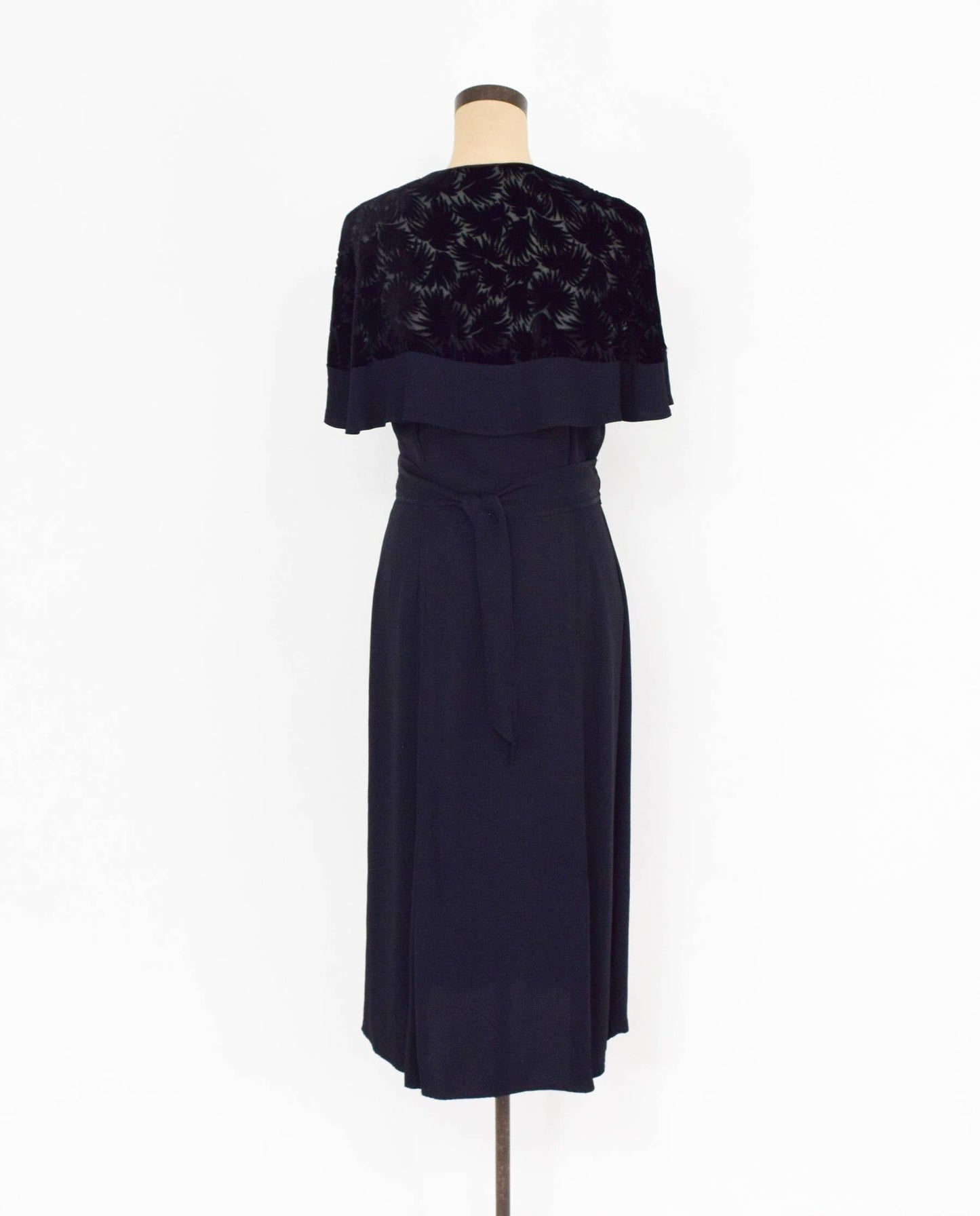 1900s Black Velvet Crepe Dress | Downton Abbey Style, Medium