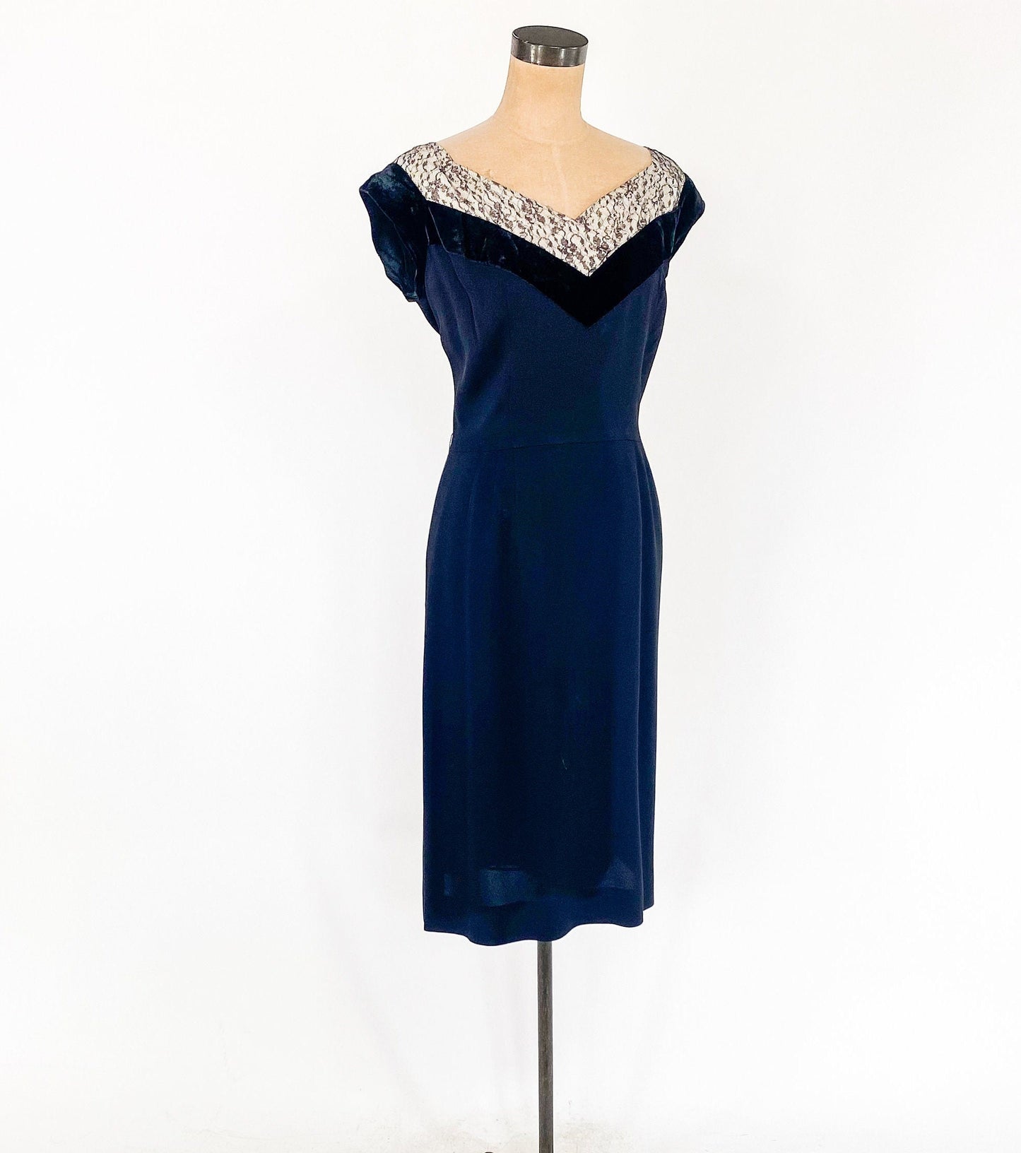 1940s Black Cocktail Dress | 40s Black Crepe & Lace Sheath Dress | Old Hollywood | Le Vine Original | Medium