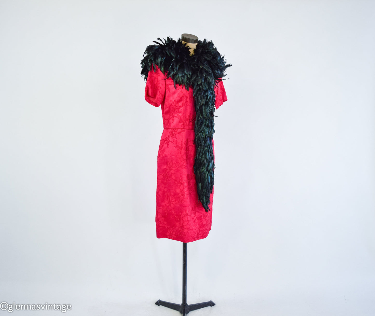 1900s Iridescent Black Feather Boa with Silk Backing and Ties, Edwardian Era Scarf