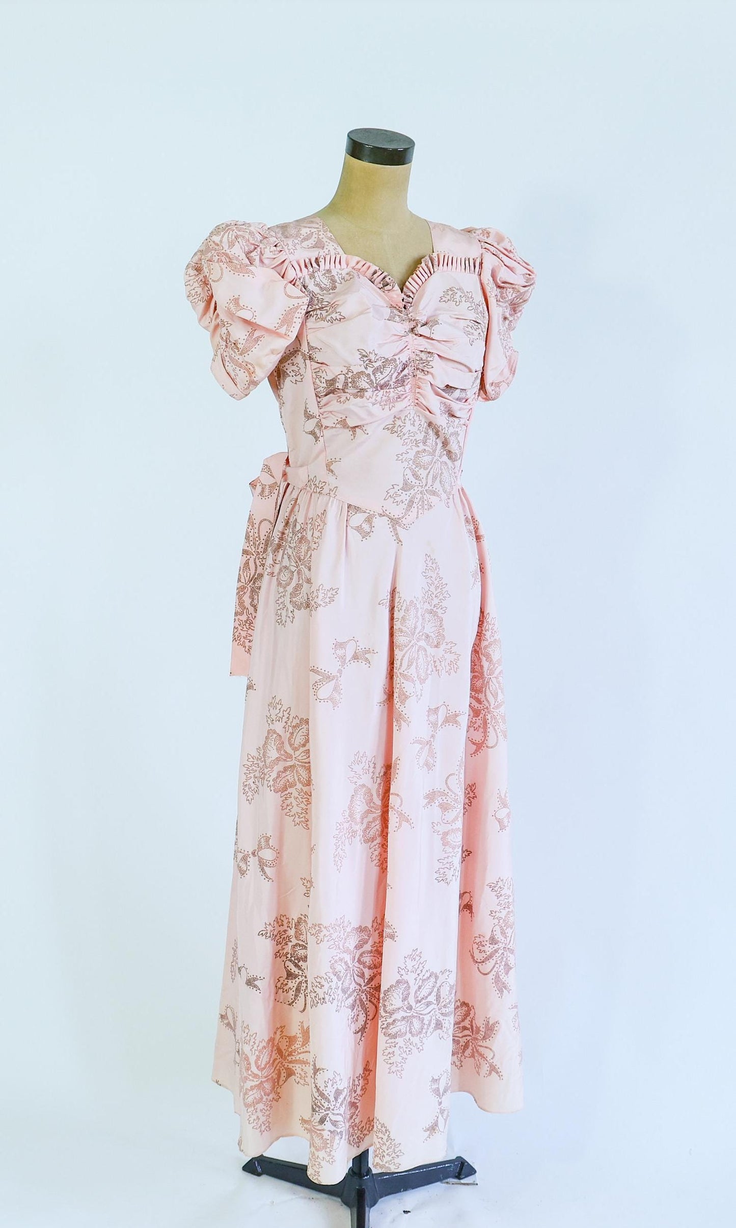 1940s Peach Floral Evening Gown, Medium