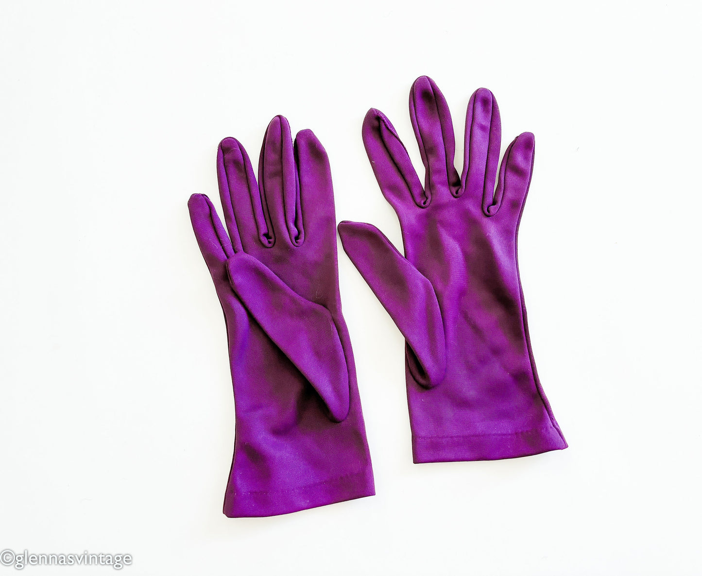 1960s Magenta Purple Vintage Gloves