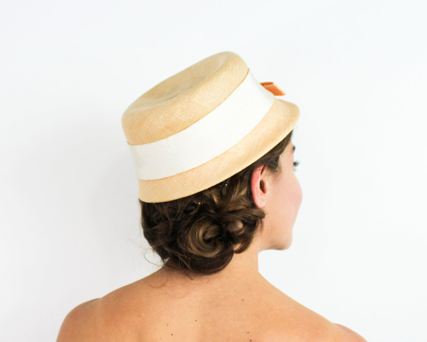 1950s Peach Straw Bucket Hat with Bow