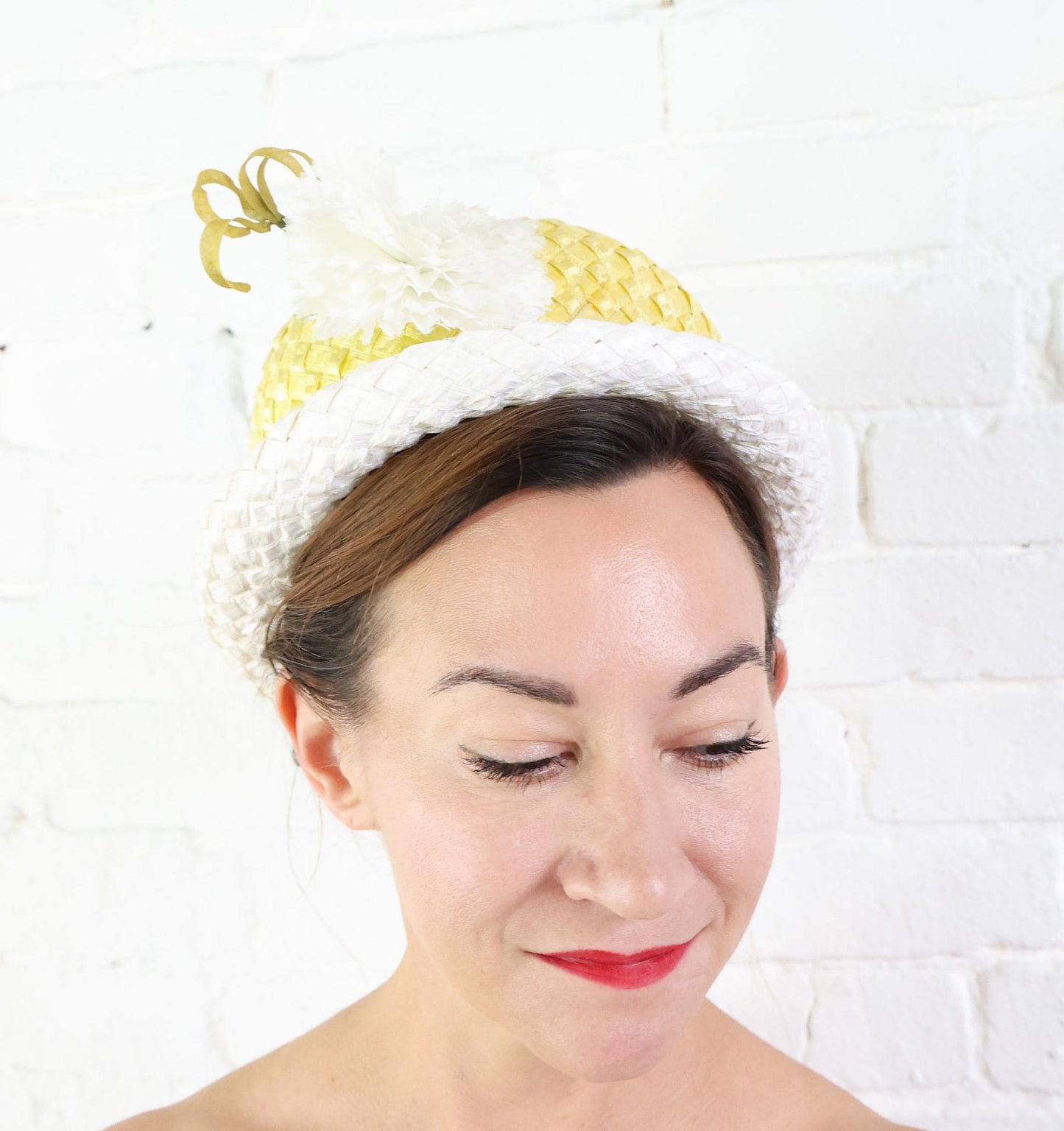 1960s Yellow & White Woven Raffia Straw Hat