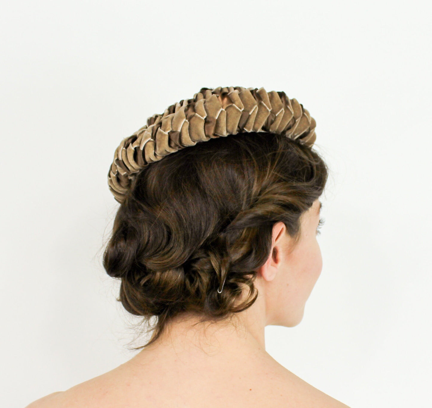 1950s Brown Velvet Woven Beret Hat