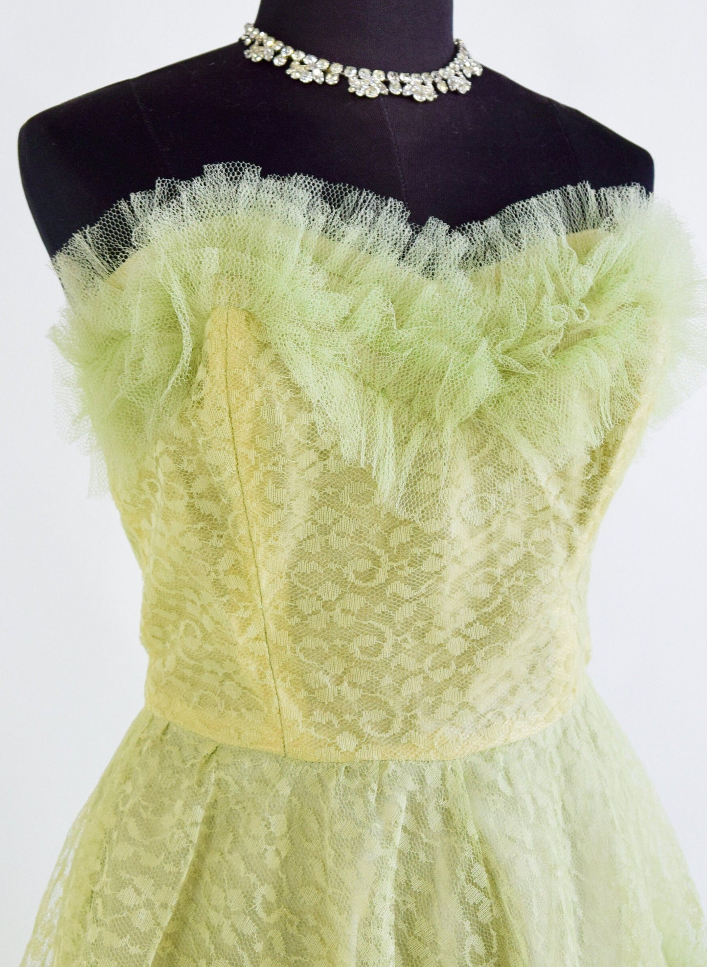 1940s Citron Green Lace  & Tulle Strapless Evening Dress | 40s Chartreuse Cupcake Dress | Green Lace Prom Dress | Small