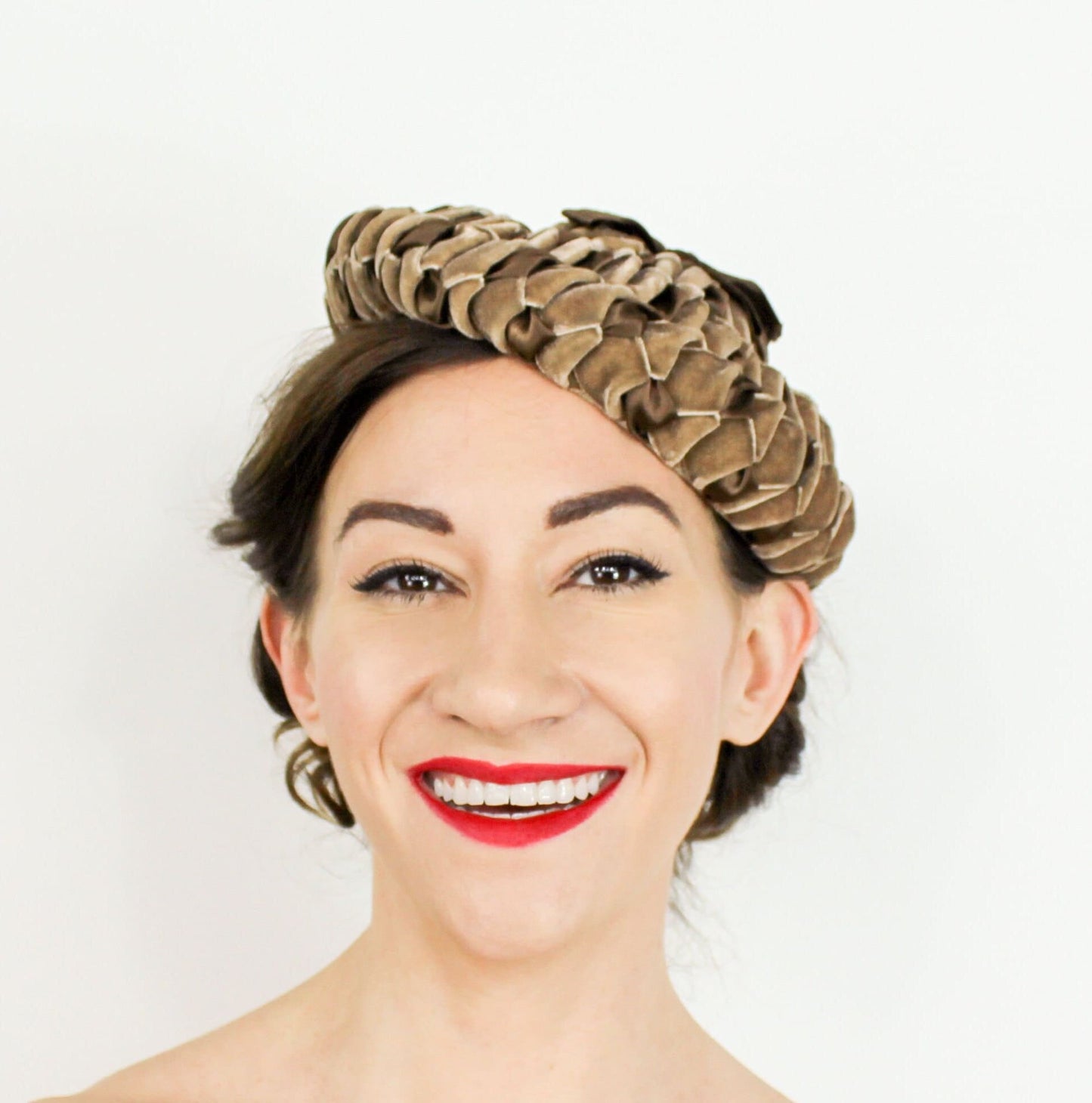 1950s Brown Velvet Woven Beret Hat