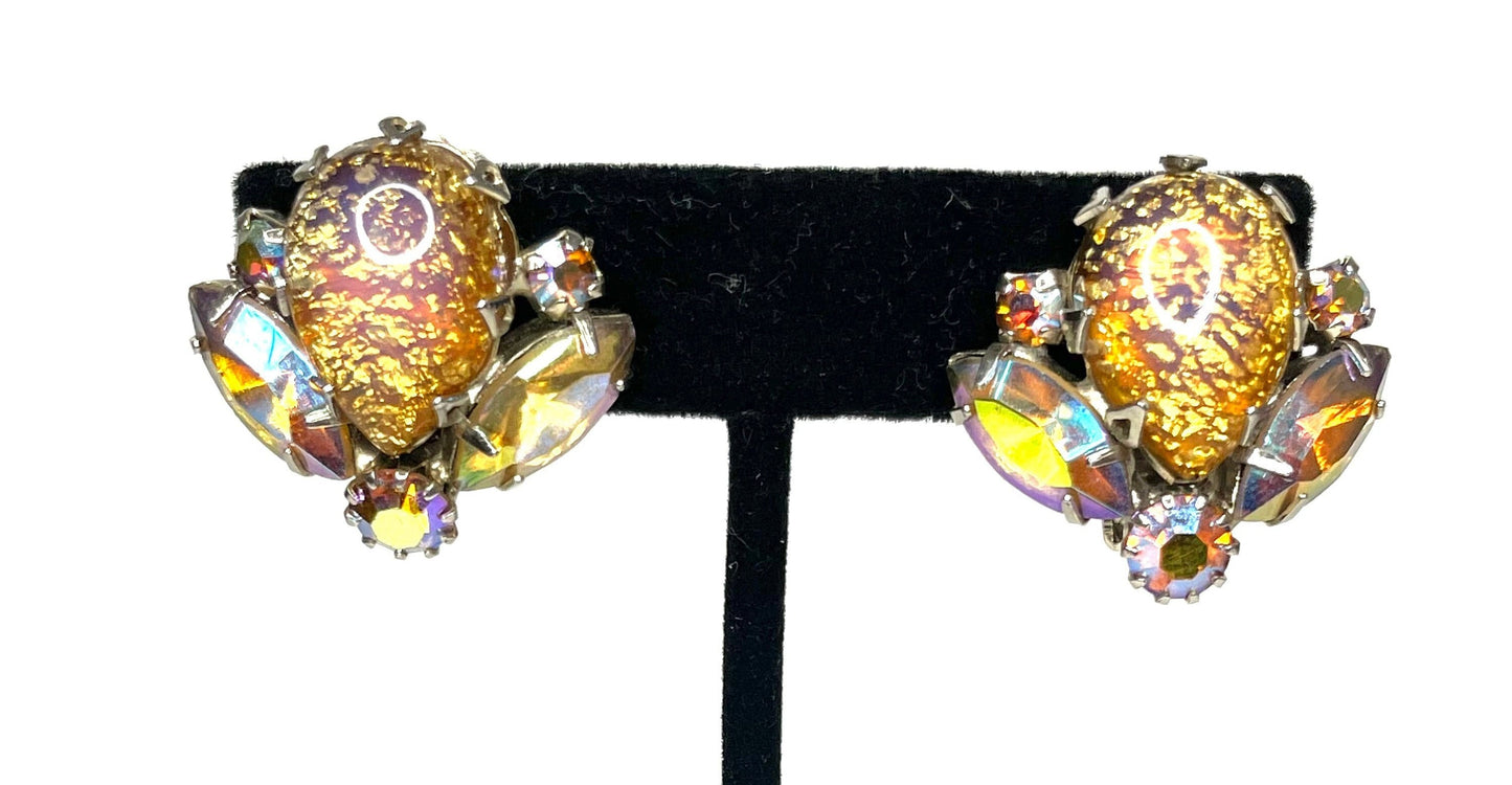 1950s Gold Glass Earrings | 50s Handset Rhinestone Foiled Glass Clip On Earrings