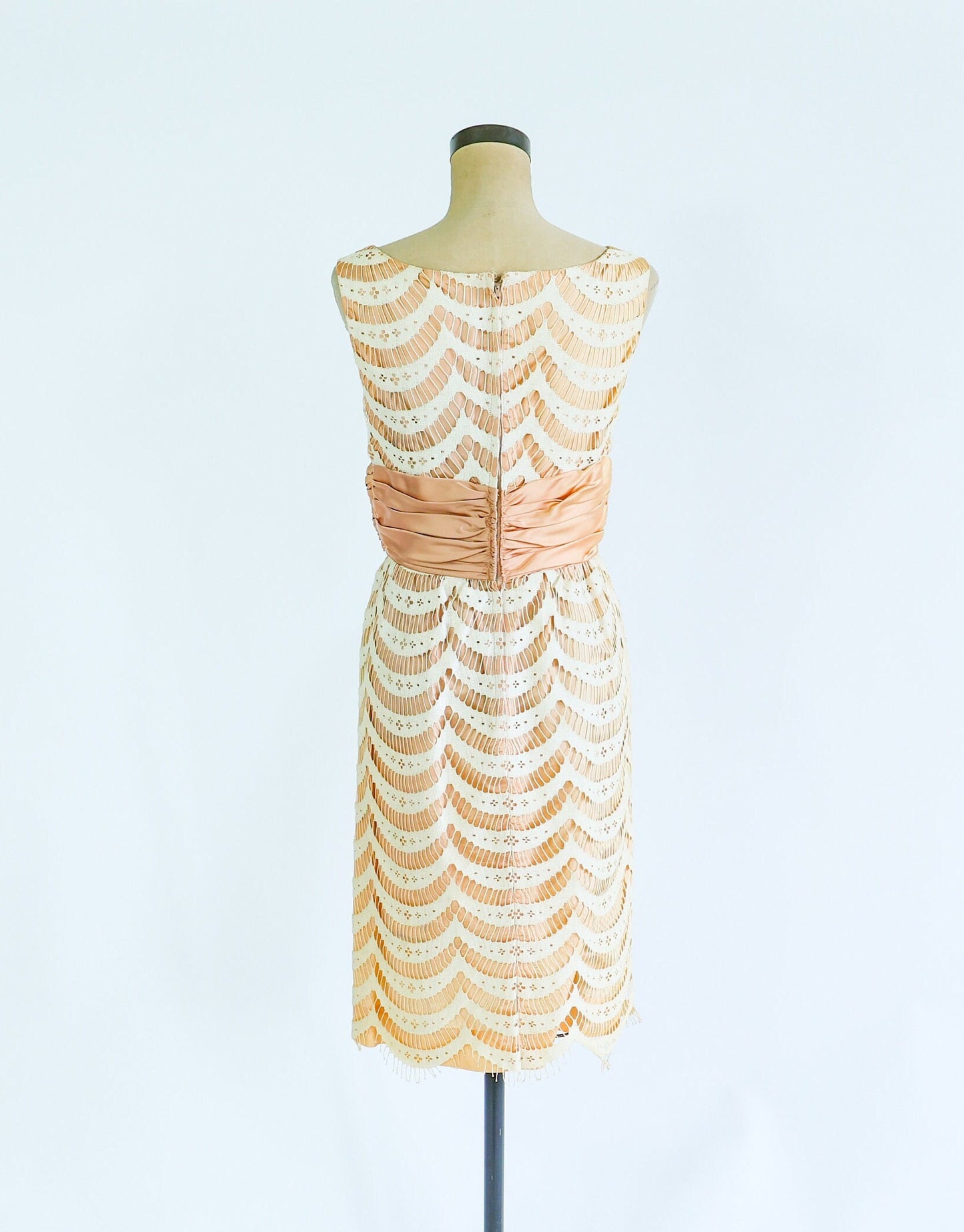 1950s Apricot & White Lace Sheath Dress, Small