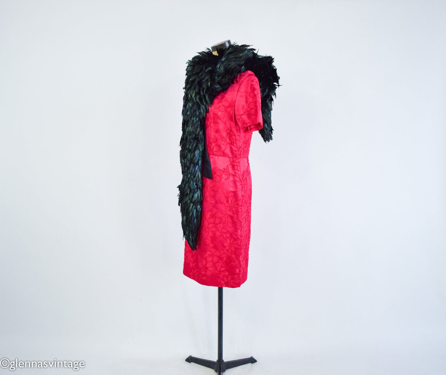 1900s Iridescent Black Feather Boa with Silk Backing and Ties, Edwardian Era Scarf