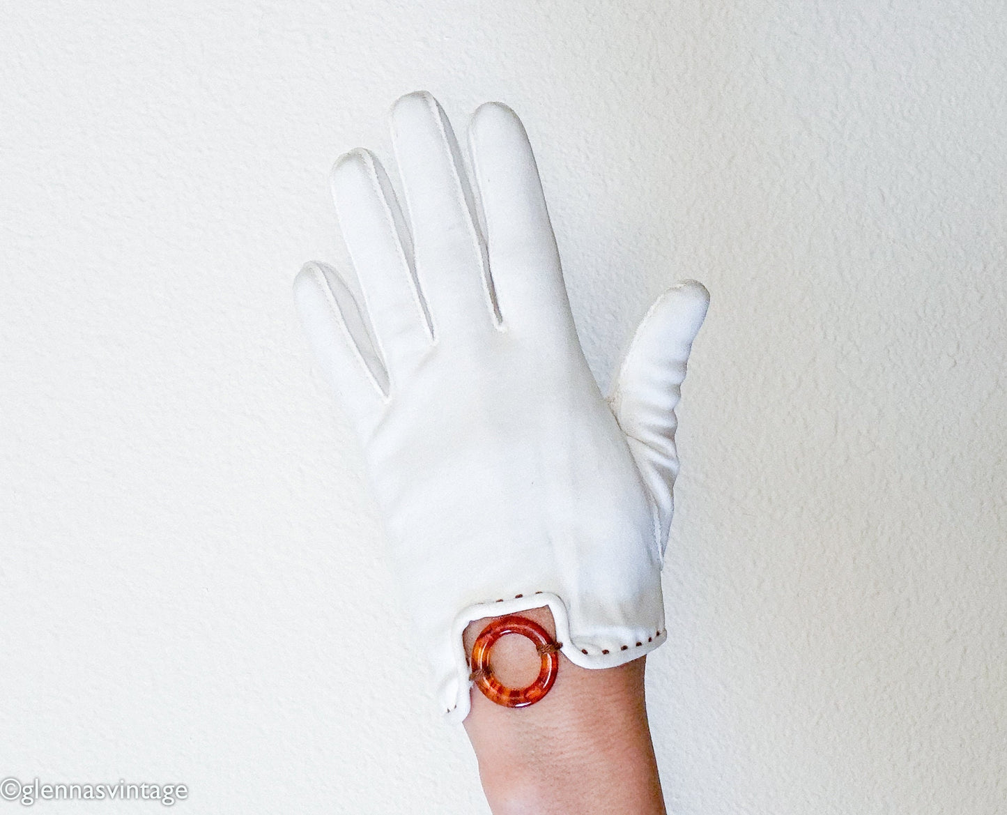 1950s Creme Cotton Gloves, Medium