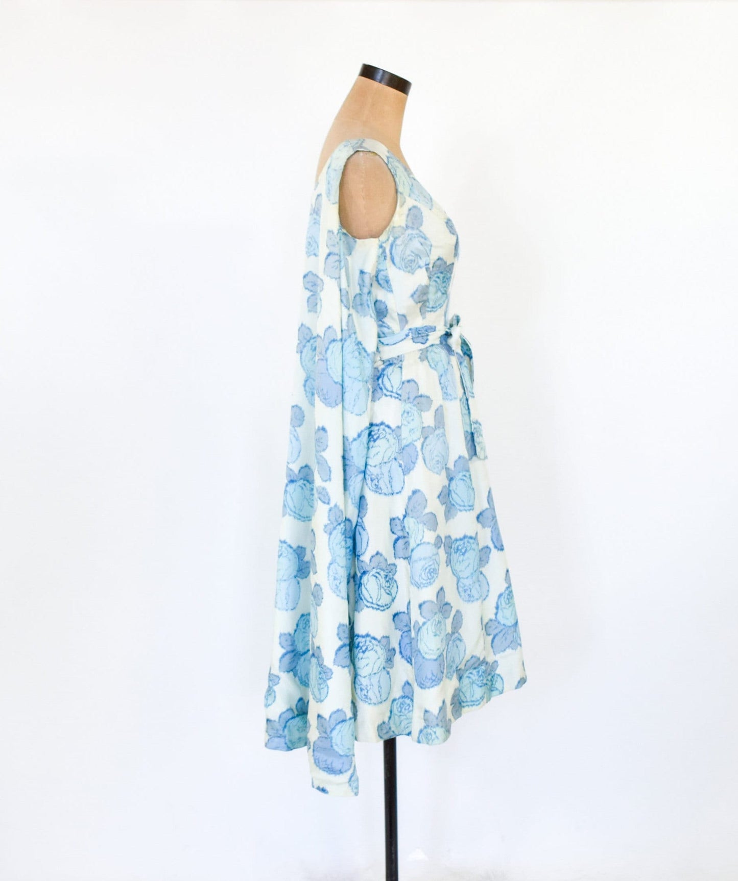 1950s Blue Rose Print Silk Dress with Full Cape Back, XS Extra Small