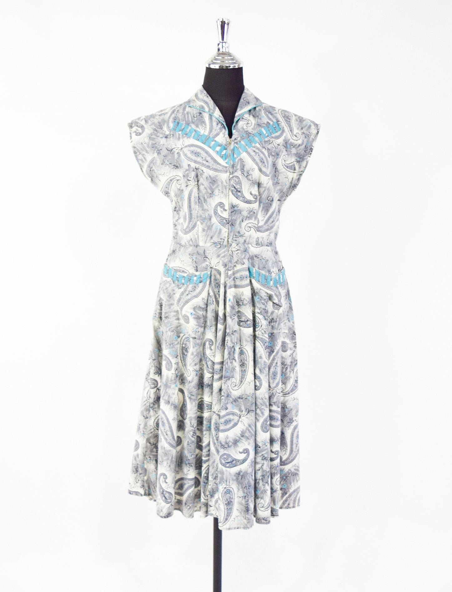 Vintage 1950s Paisley Print Dress, Turquoise Accents, Full Skirt, Size Medium