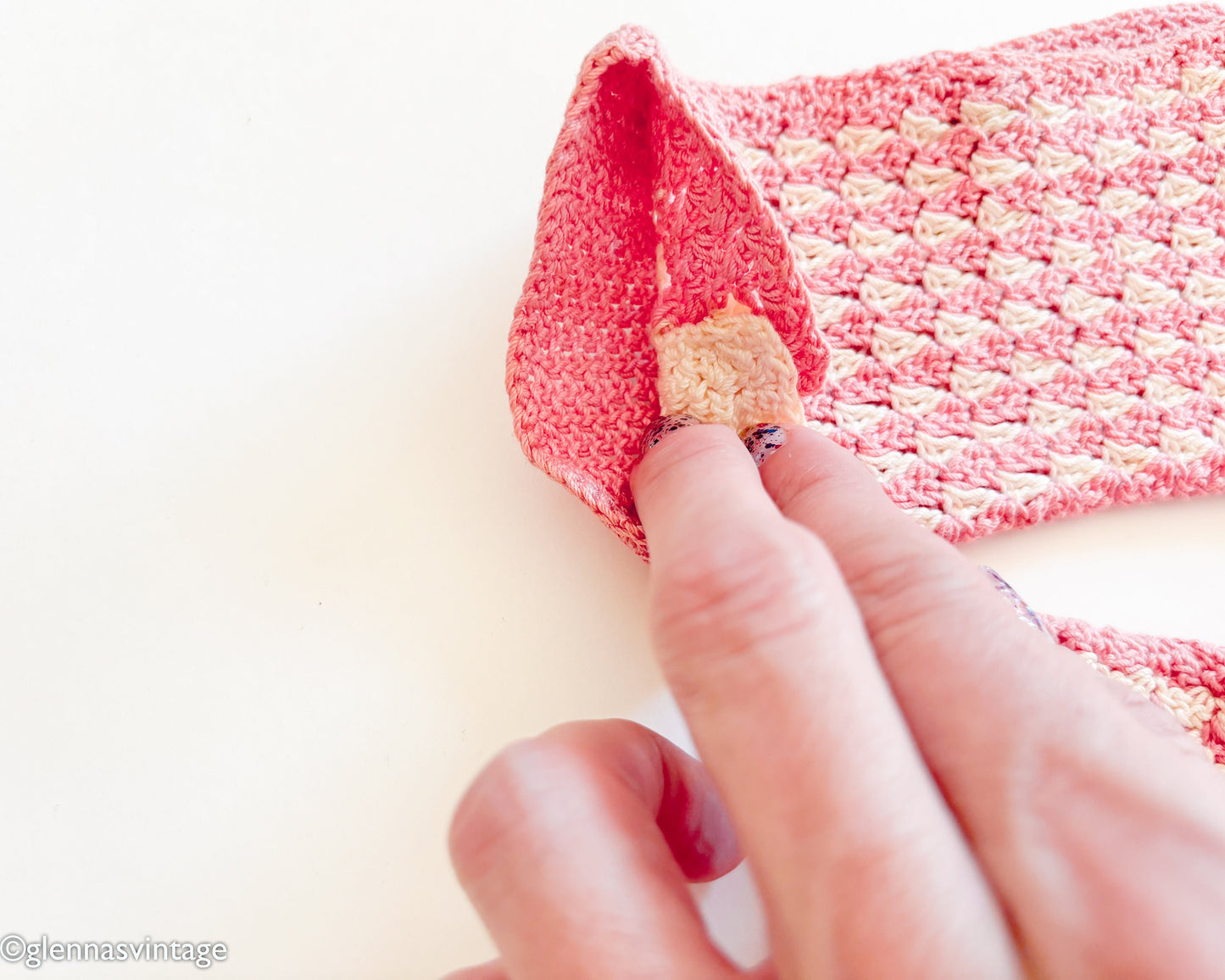 1940s Pink Crochet Vintage Gloves with Button Cuff