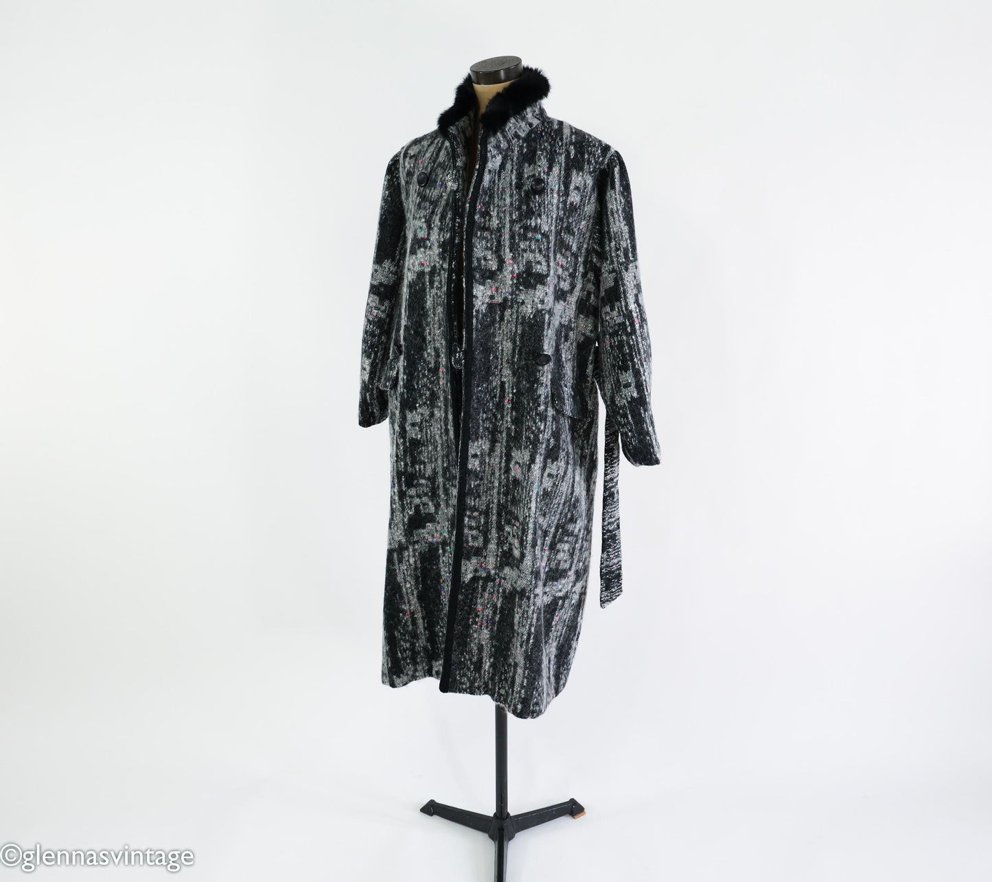 1980s Gray Wool Winter Coat with Fur Trim, Extra Large, 46" Bust