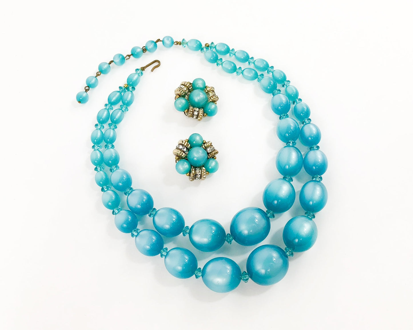1960s Turquoise Blue Bead Necklace and Clip Earring Set