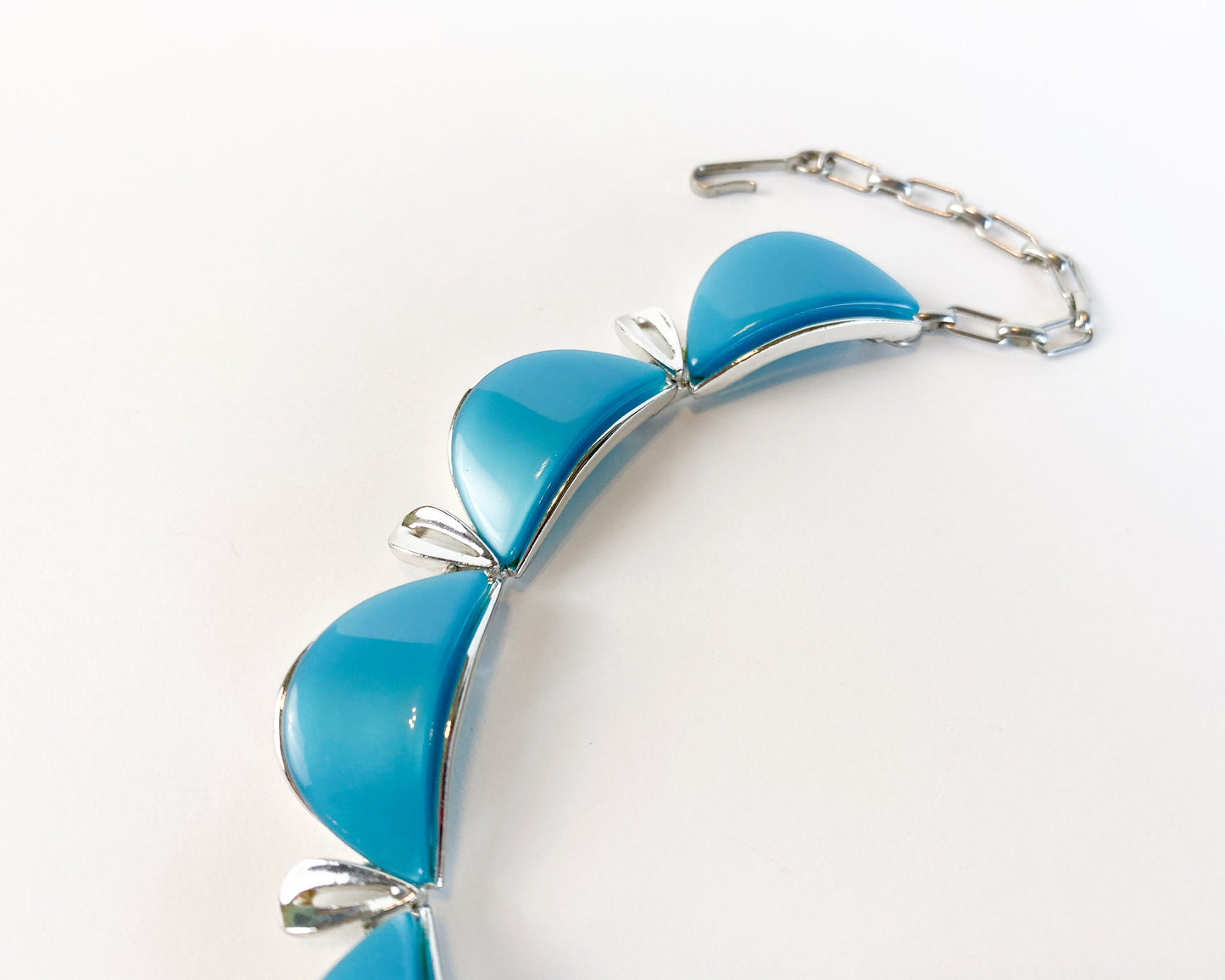 1960s Blue Lucite Necklace | 60s Blue Plastic Necklace | STAR