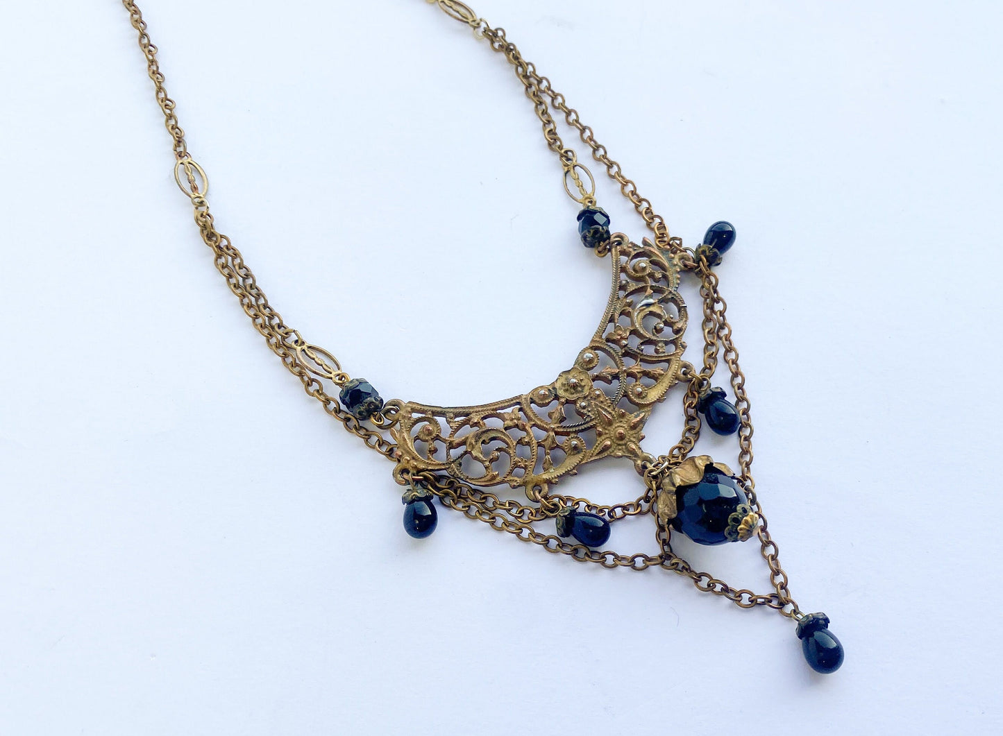1940s Gold Filigree Brass Necklace | 40s Gold Filigree & Black Glass Pendant Necklace